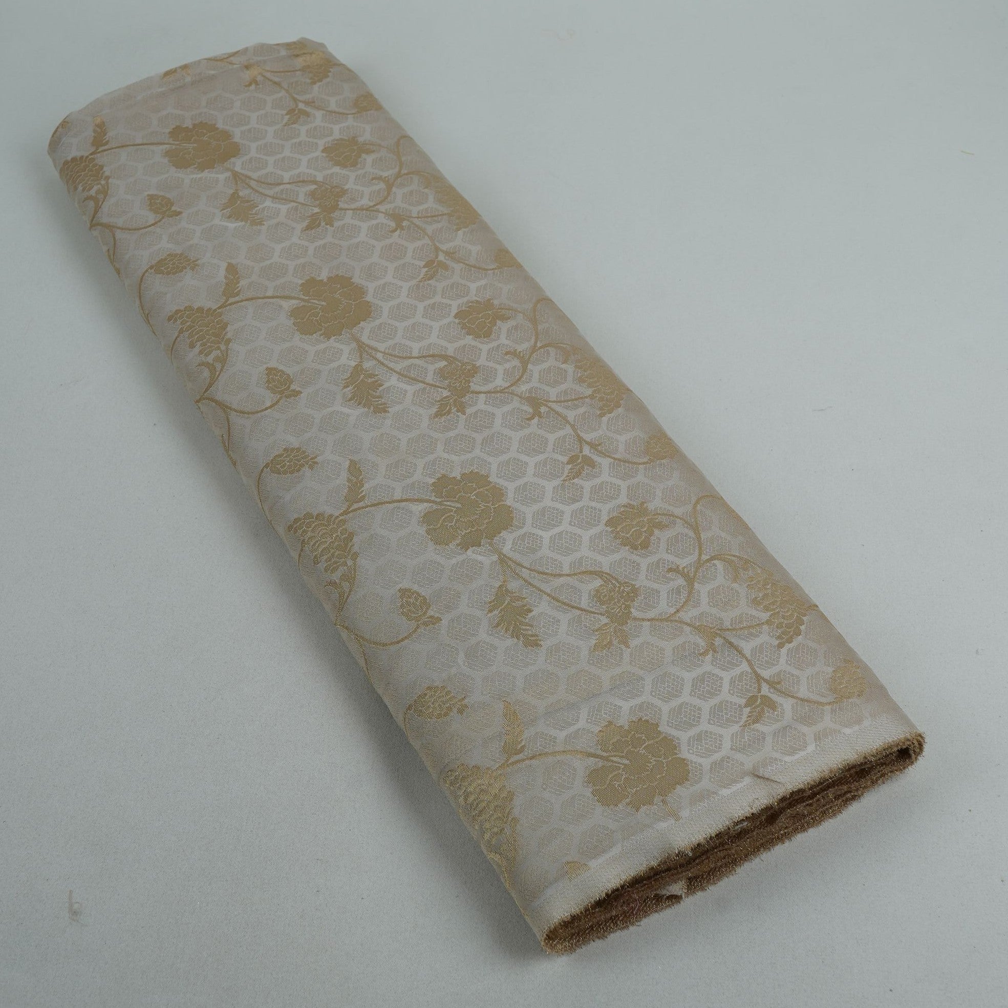 Golden floral jaal Jacquard Kanchi Silk Fabric MTI-32254