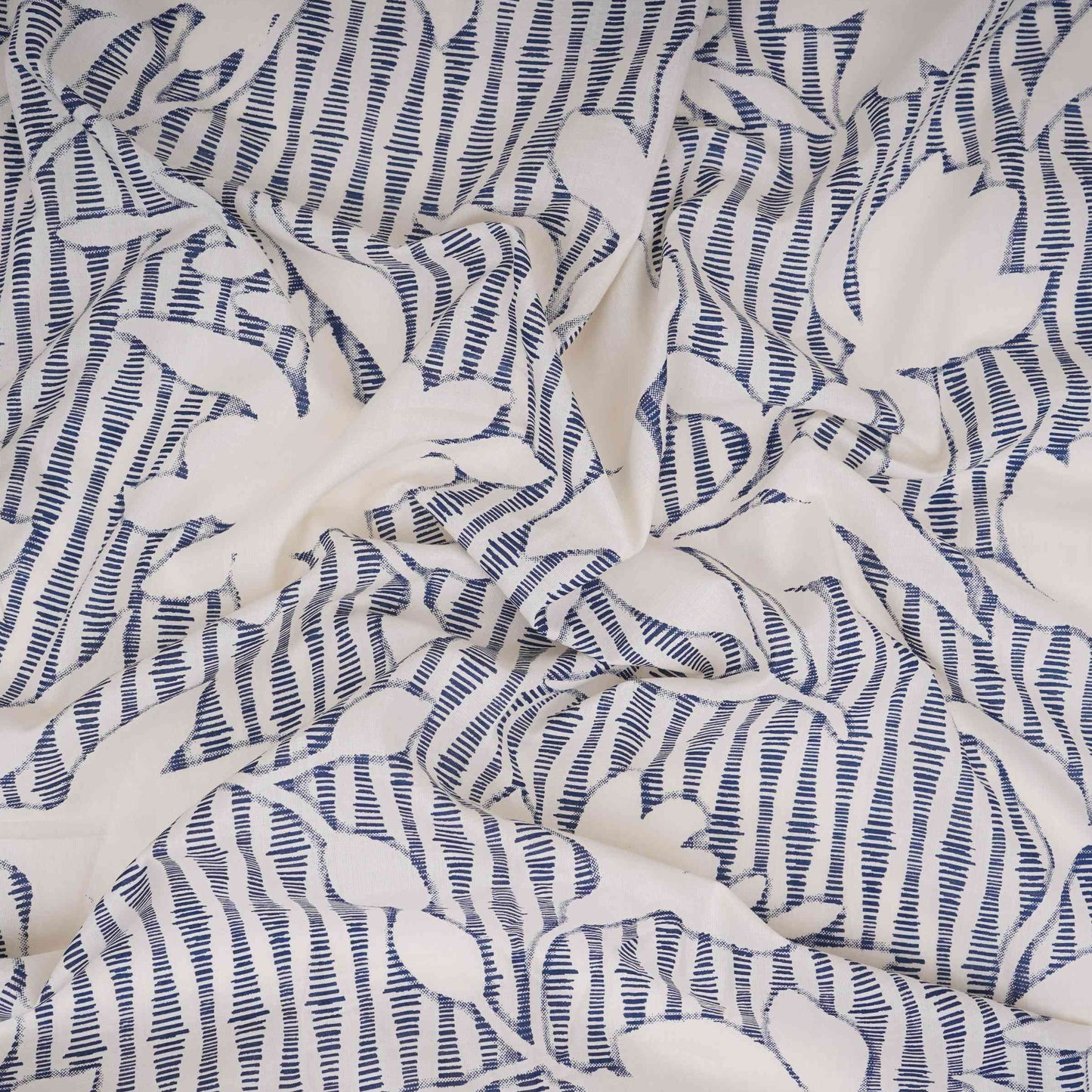Blue Floral Print Cotton Fabric DE-32298