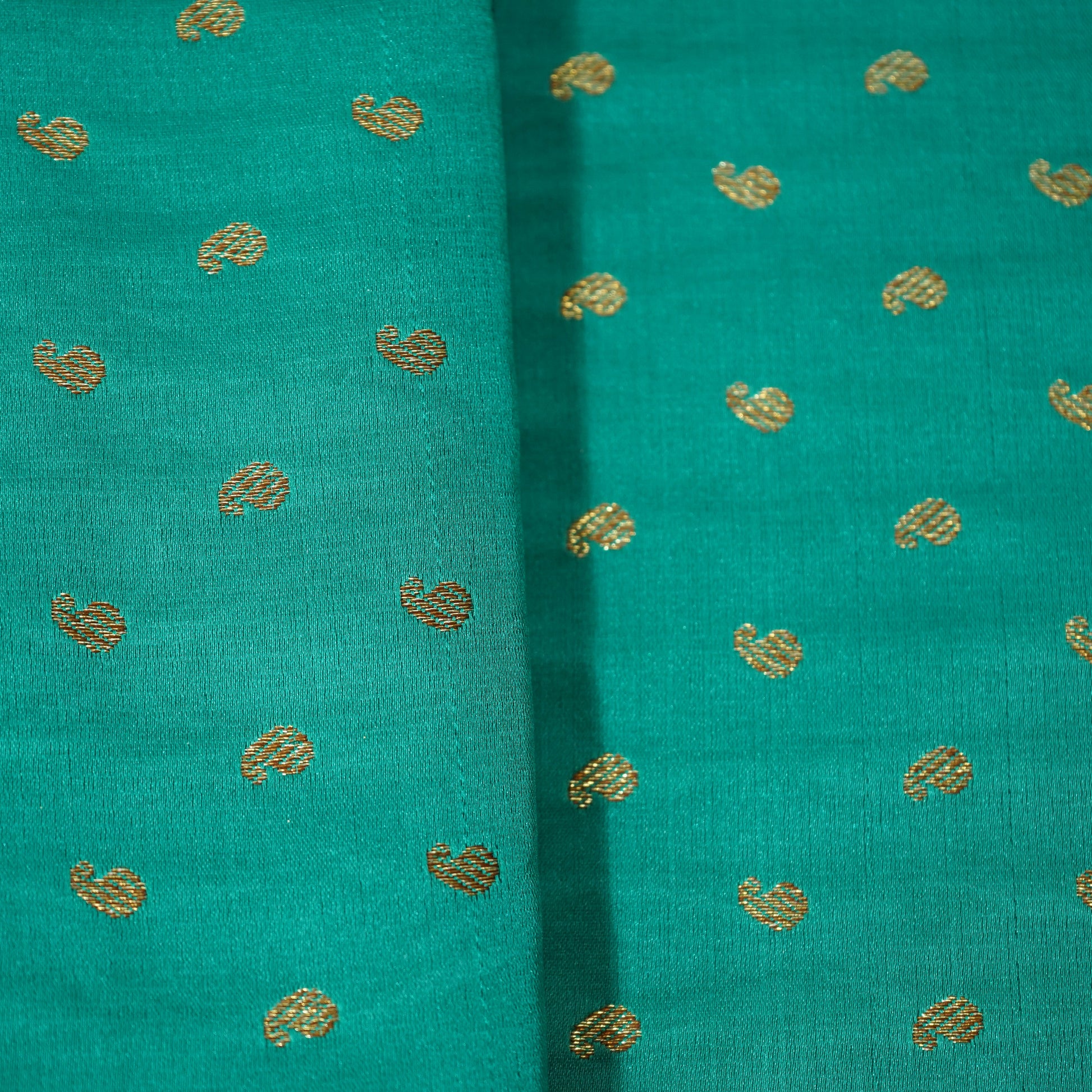 Green Banarasi Brocade Fabric 19210