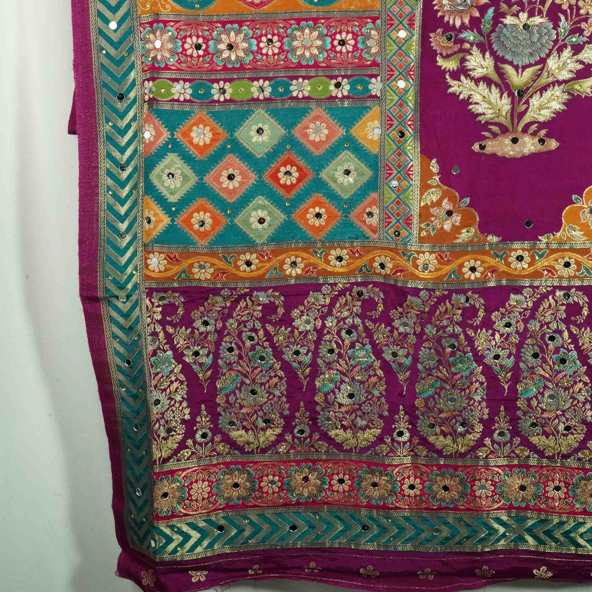 Purple Floral Multicolor Mirror Work Jacquard Dupatta SU-33637 – image 3 of 4