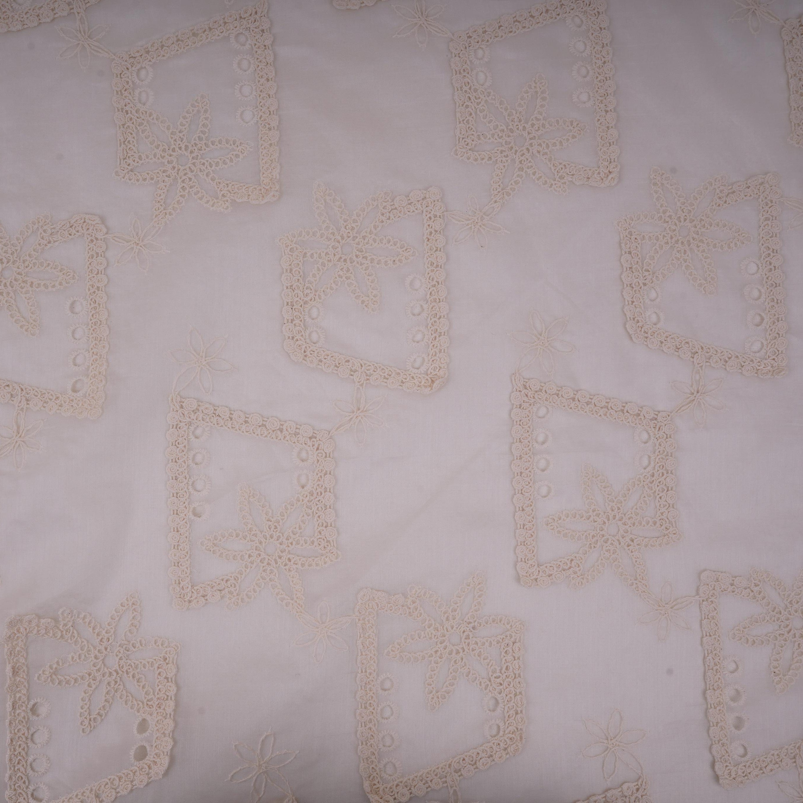 White Dyeable 3D Floral Embroidery Cotton Tencel Schiffli Fabric LI-32342 - TradeUNO