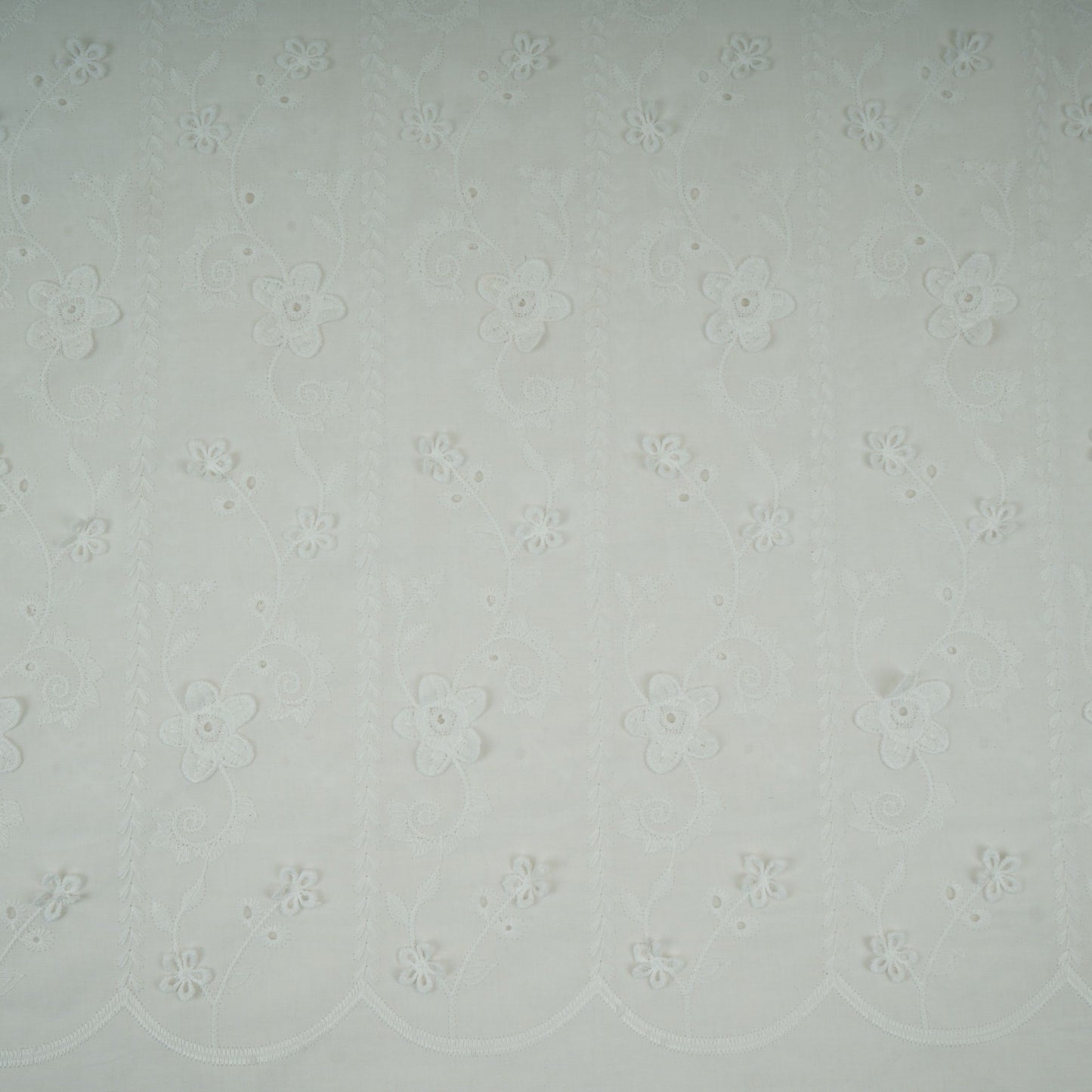 Off White Dyeable 3D Floral Embroidery Tencel Schiffli Fabric LI-32341