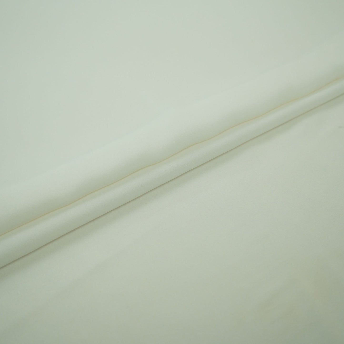 White Solid Double Georgette Fabric LI-32193