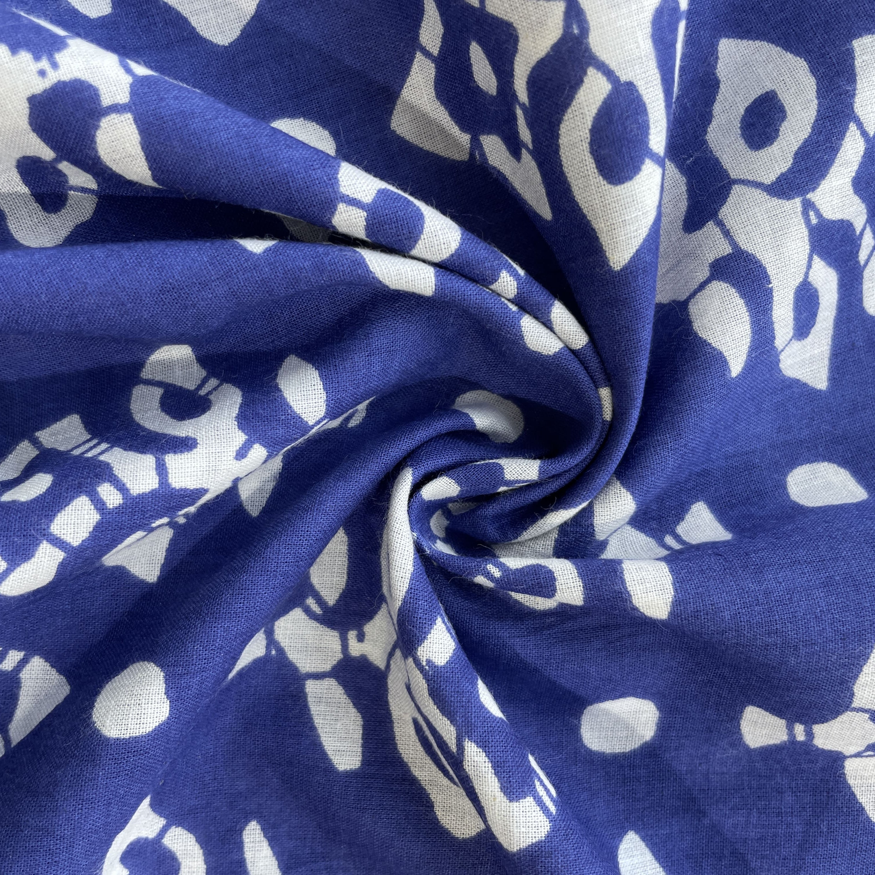 Blue & White Floral Print Cotton Fabric 11798