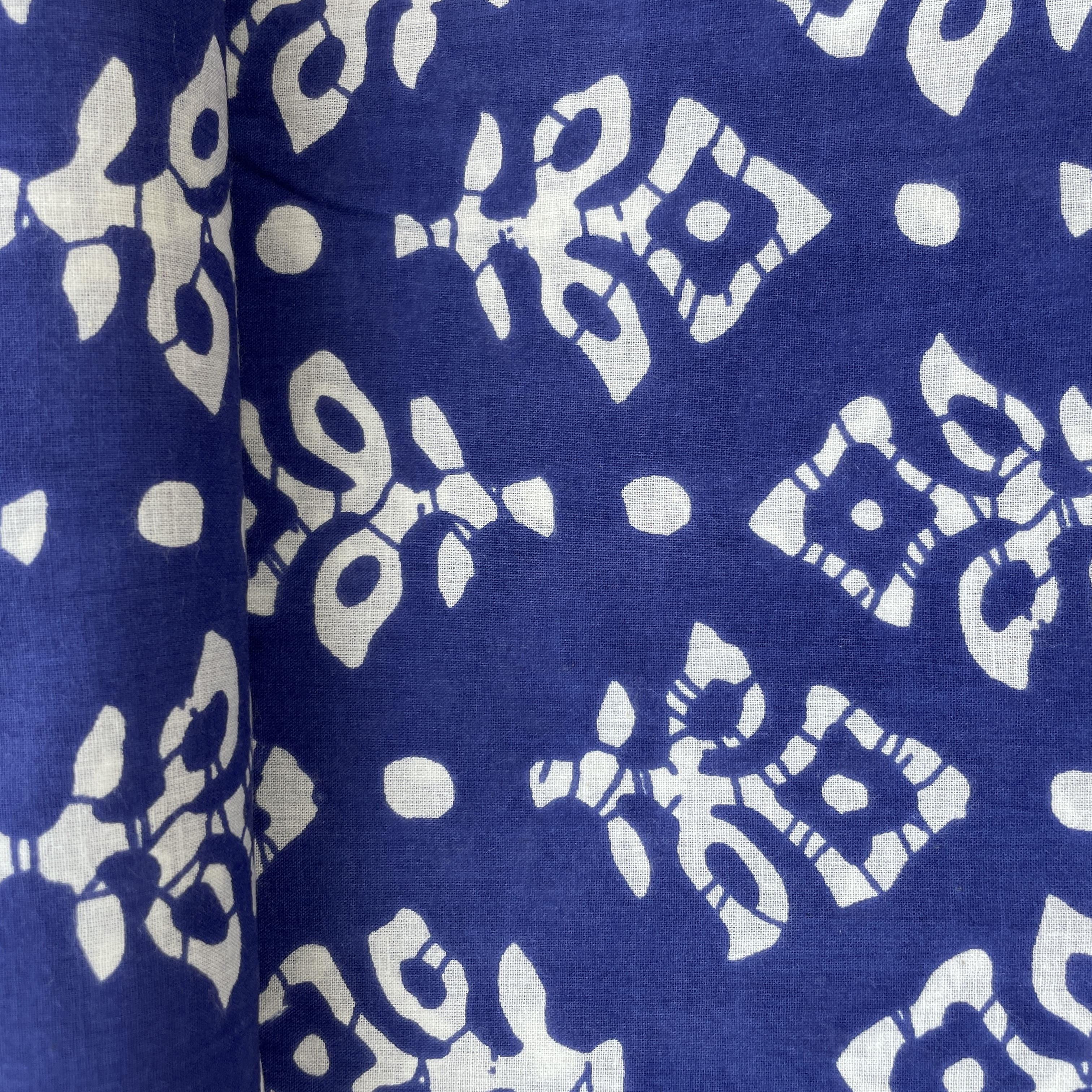 Blue & White Floral Print Cotton Fabric 11798
