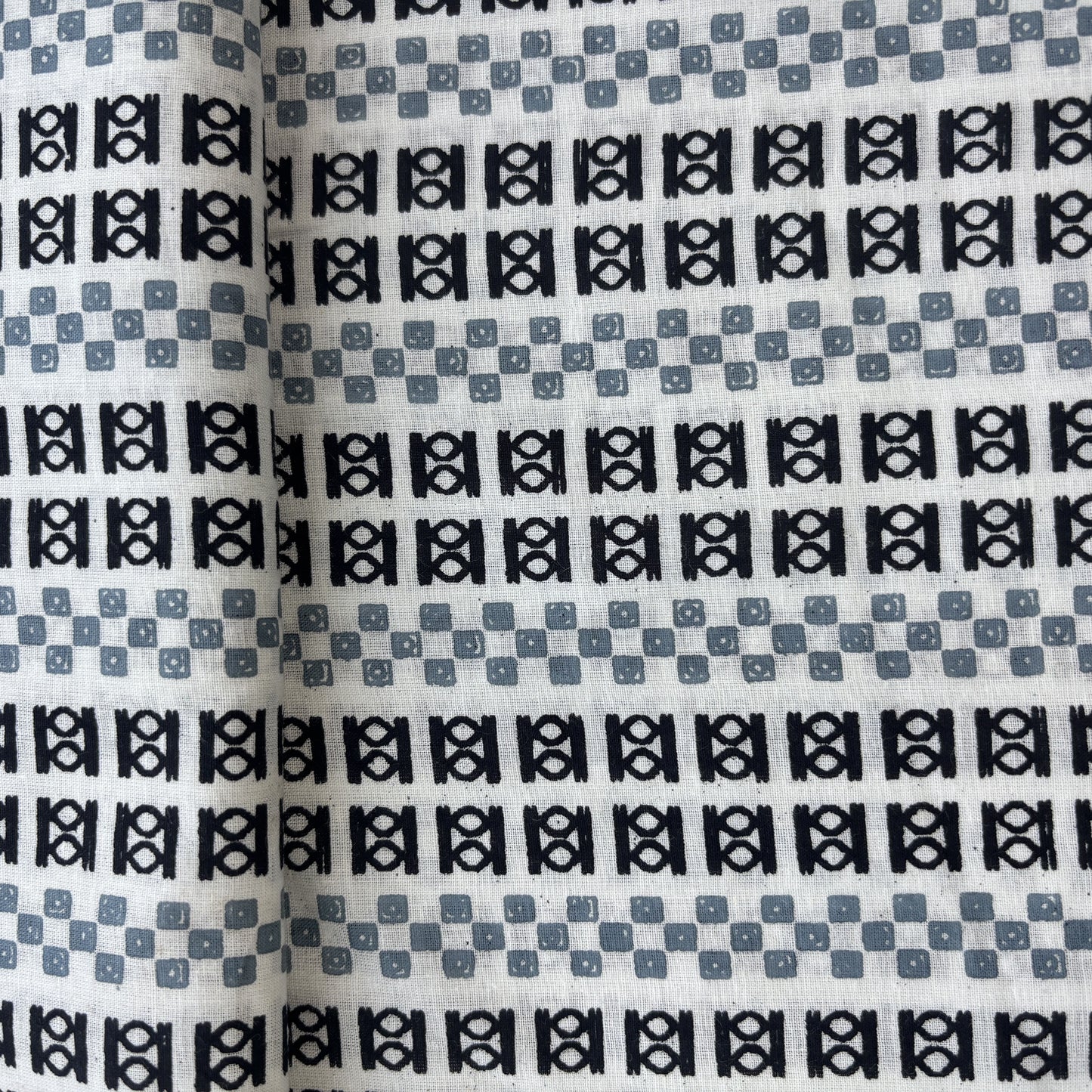 White Black Abstract Print Cotton Fabric 16124