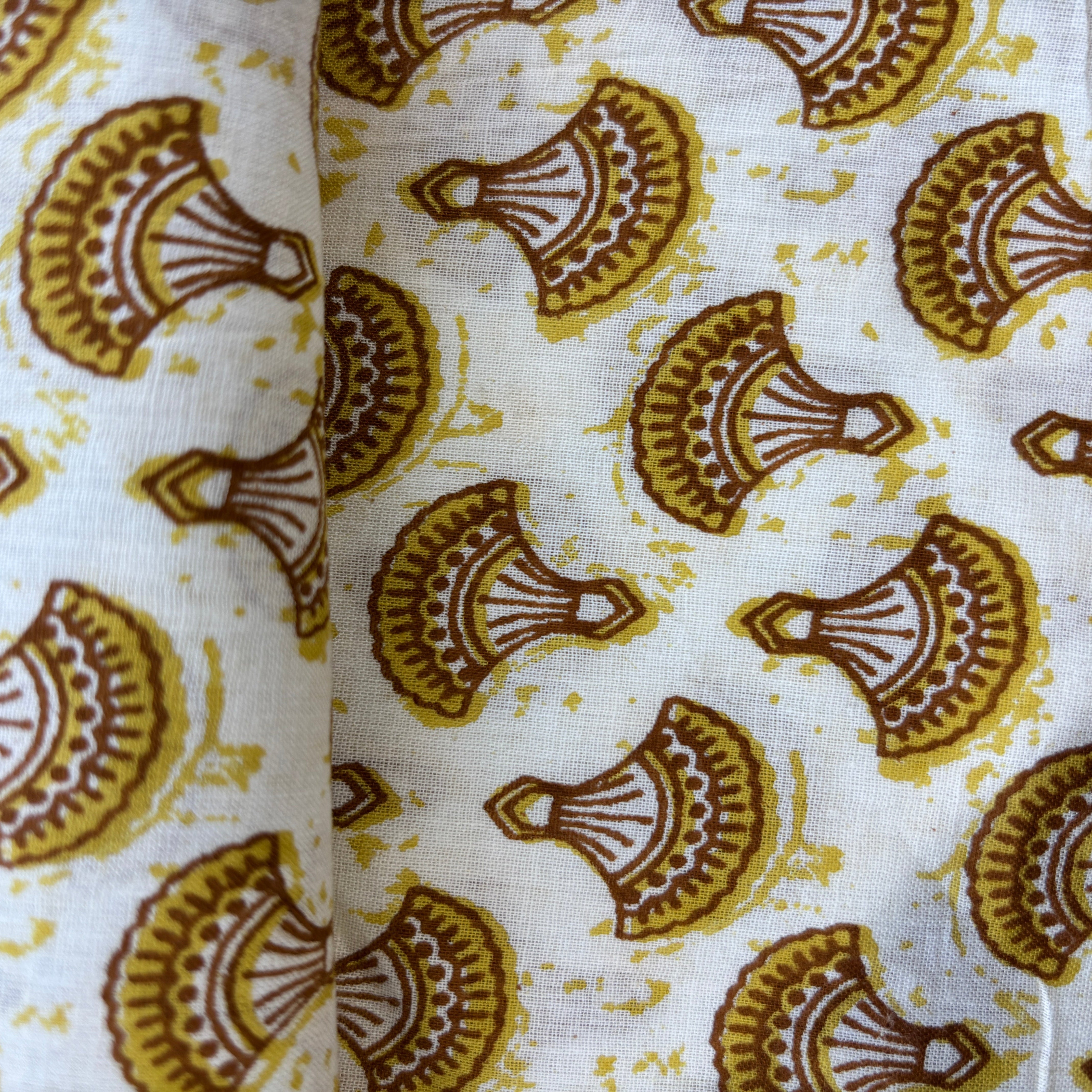 White & Yellow Goemeterical Print Cotton Fabric 8915