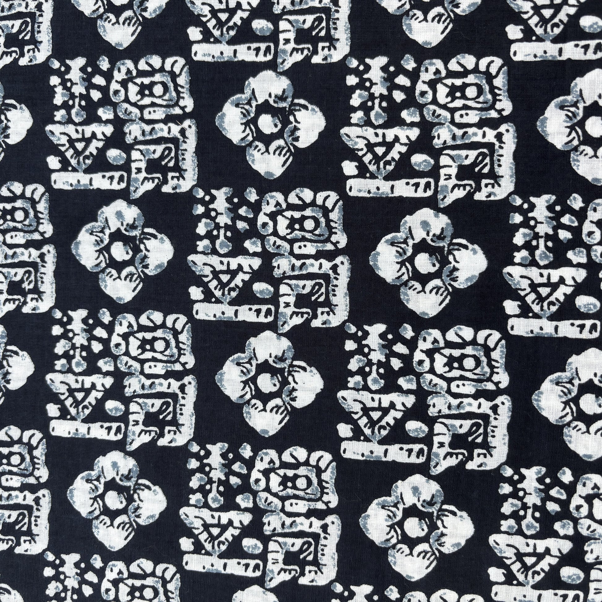 Black White Abstract Print Cotton Fabric 16126