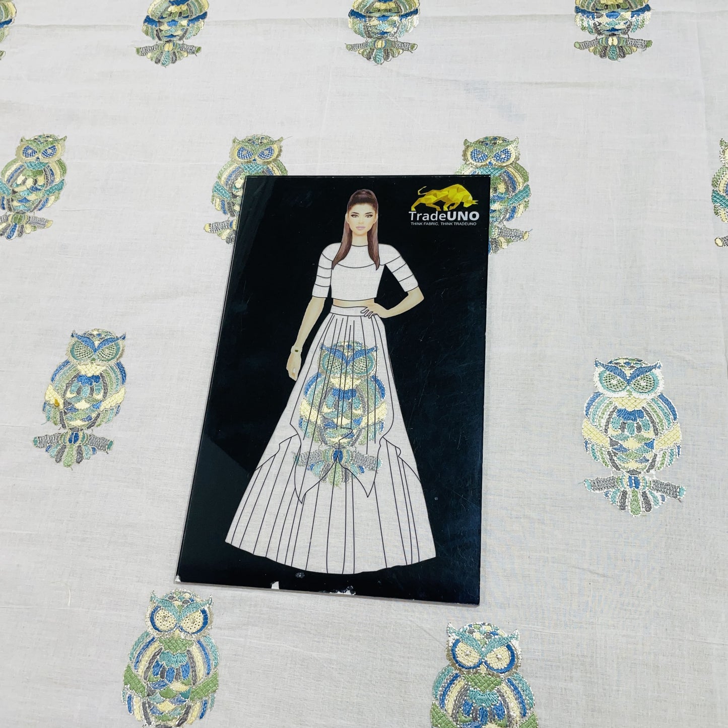 Off White & Green Birds Zari Embroidery Cotton Fabric - TradeUNO
