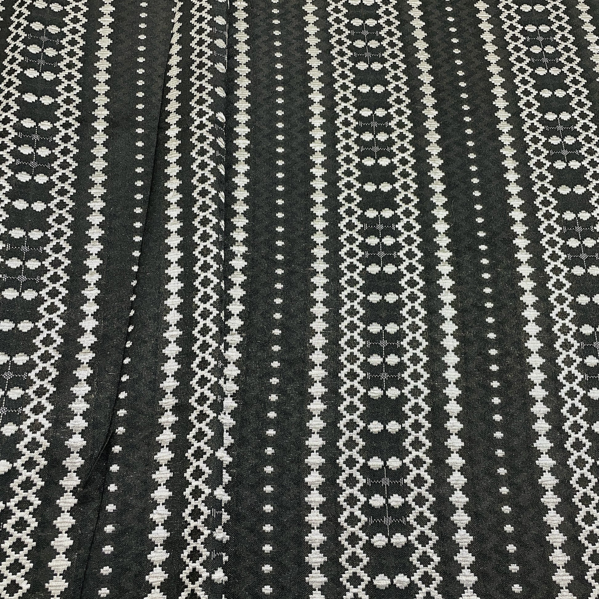 Black & White Geometrical Tapestry Fabric - TradeUNO