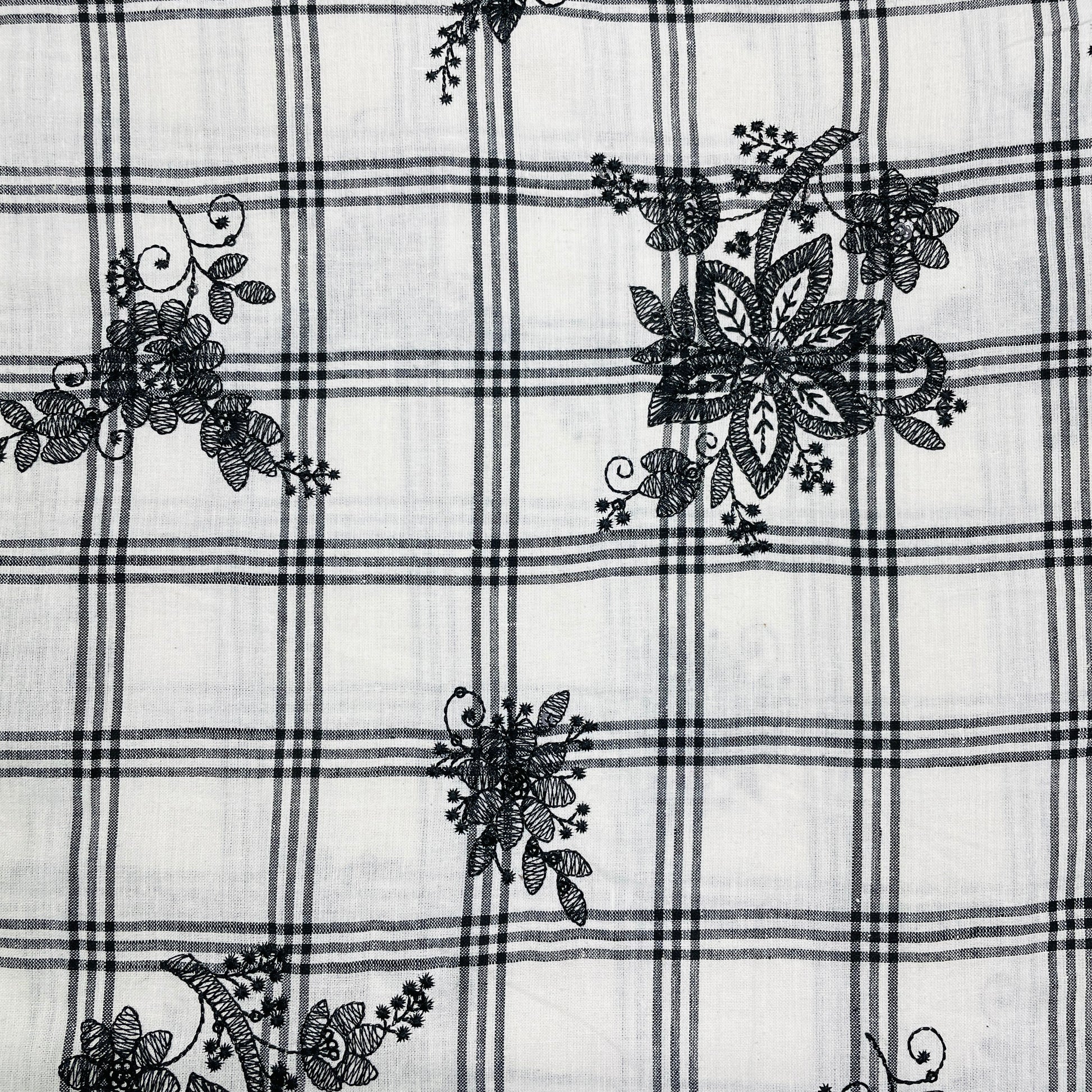 White & Black Check & Floral Sequence Thread Embroidery PF-9294 - TradeUNO