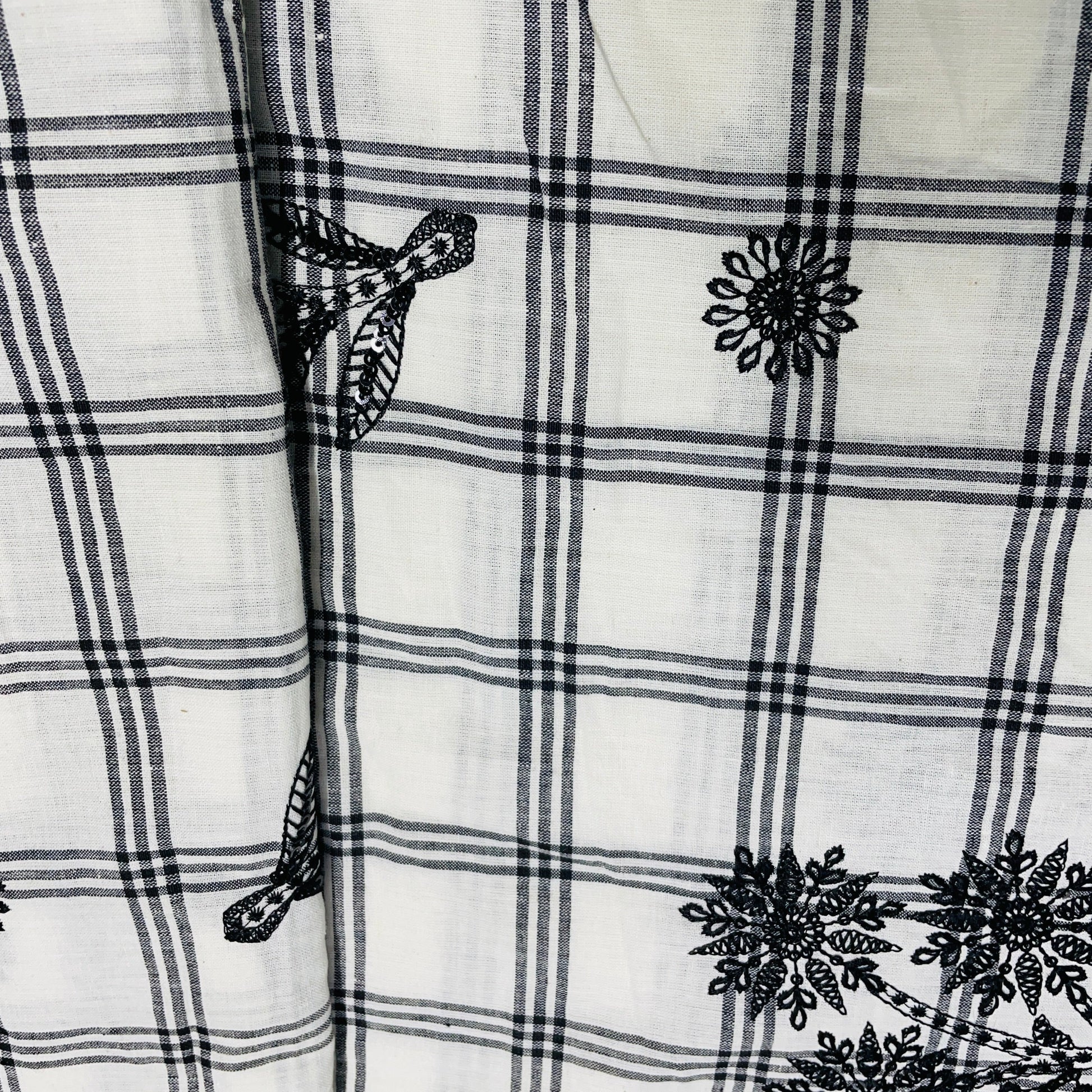 White & Black Check & Floral Sequence Thread Embroidery PF-9291 - TradeUNO