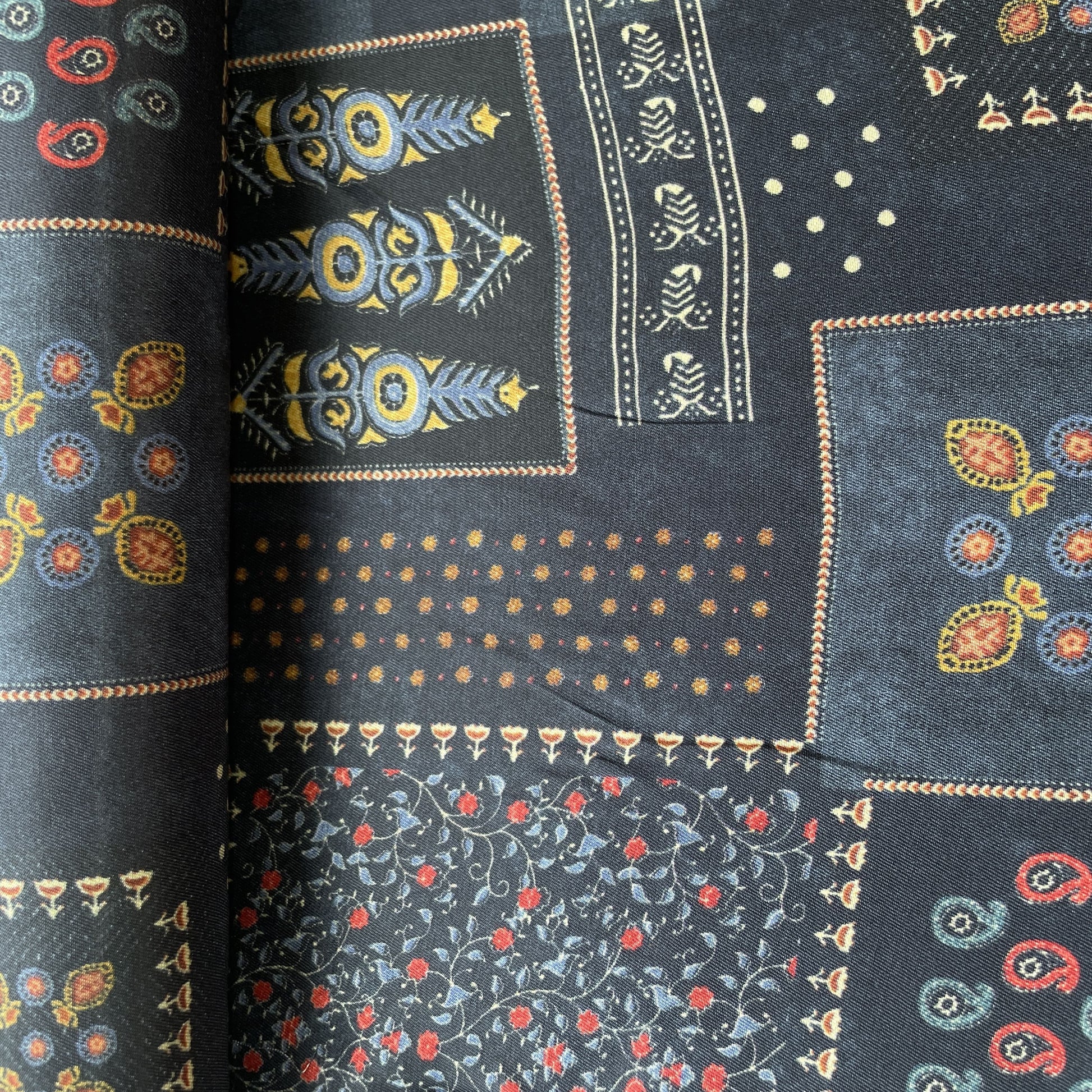 Dark Blue Multicolor Abstract Print Bemberg Gajji Silk Fabric 15569