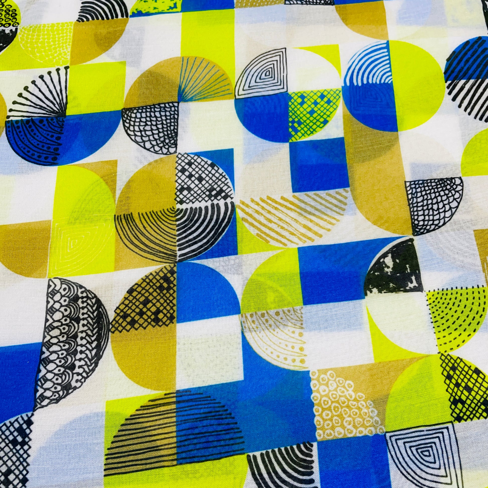 White & Multicolor Geometerical Print Muslin Fabric - TradeUNO