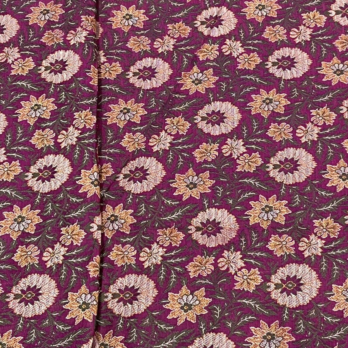 Premium Magenta Pink Traditional Floral Print Tanchui Jamewar Silk Fabric