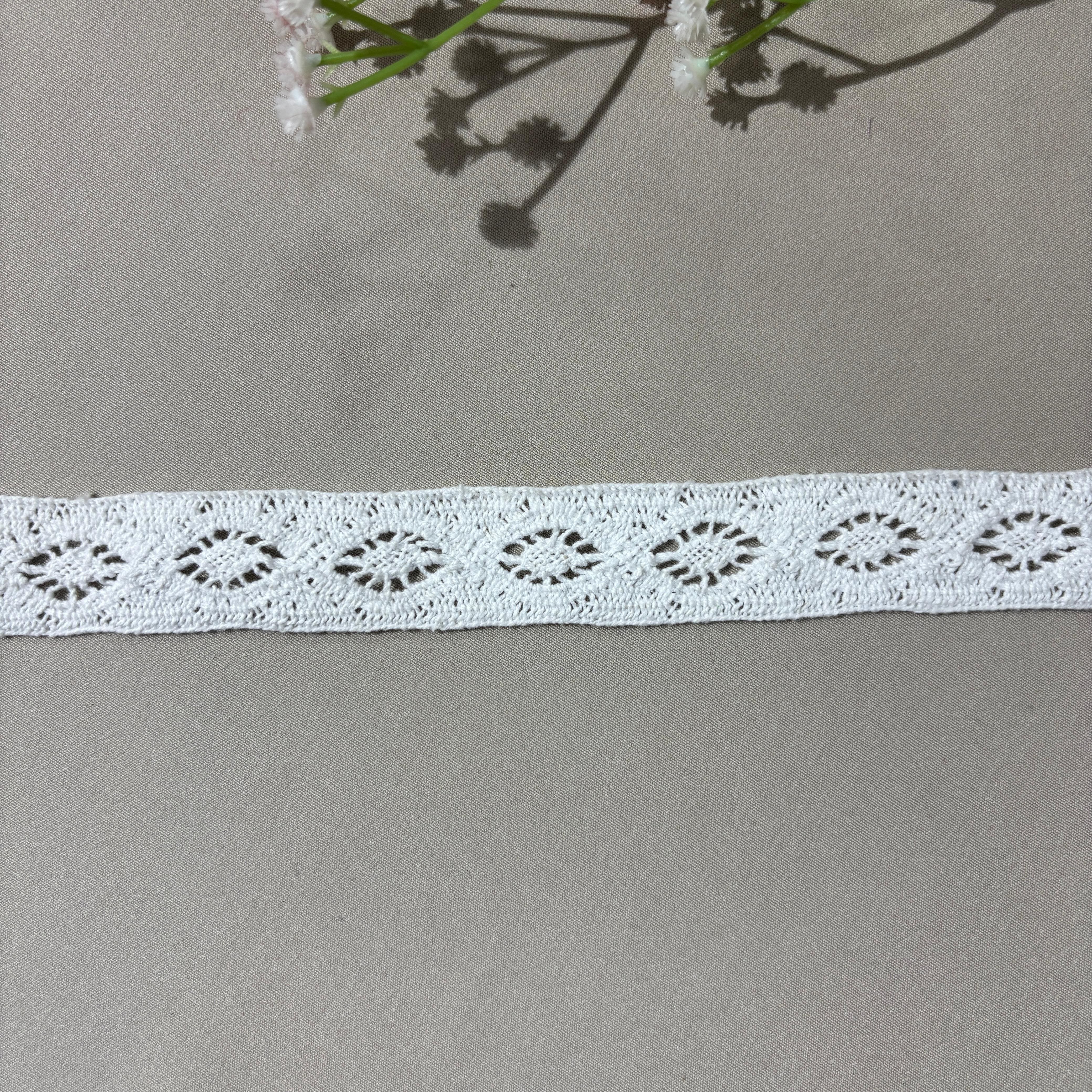 Off White Dyeable Cotton Lace 9157