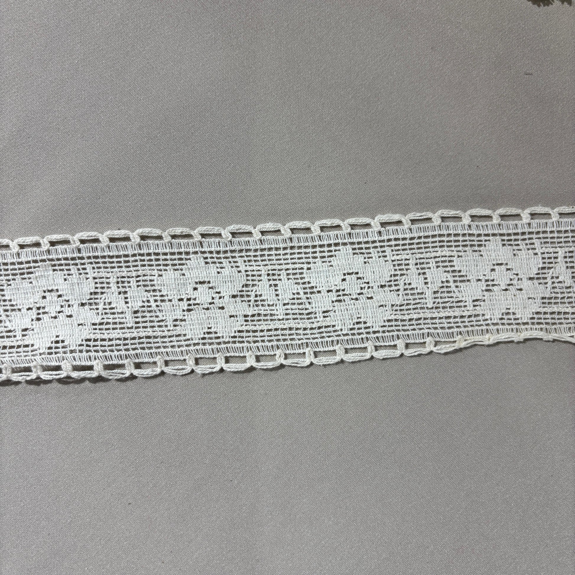 Off Cream Dyeable Cotton Lace 9220