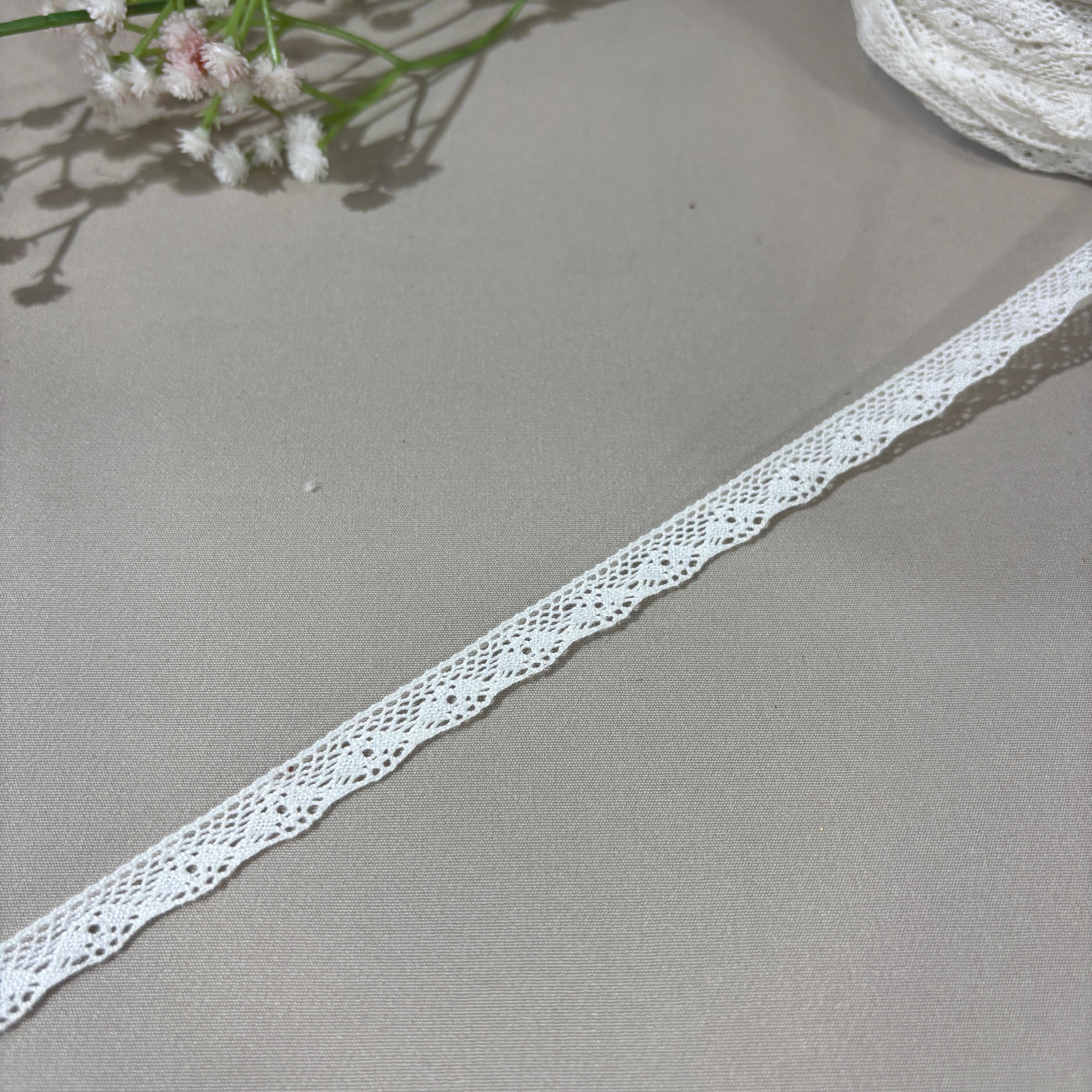 Off White Dyeable Cotton Lace 9150