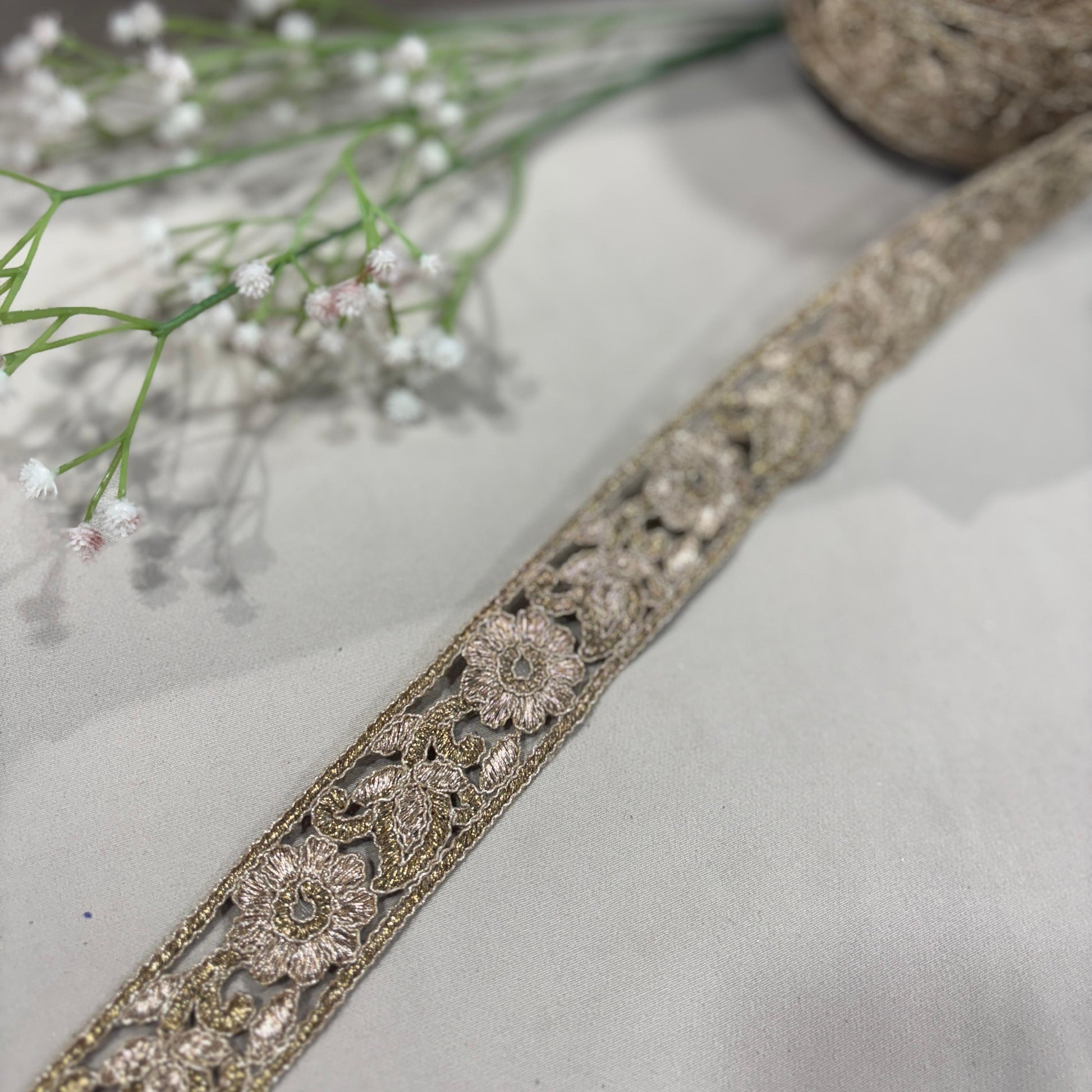 Golden Zari Floral Embroidery Lace 15785