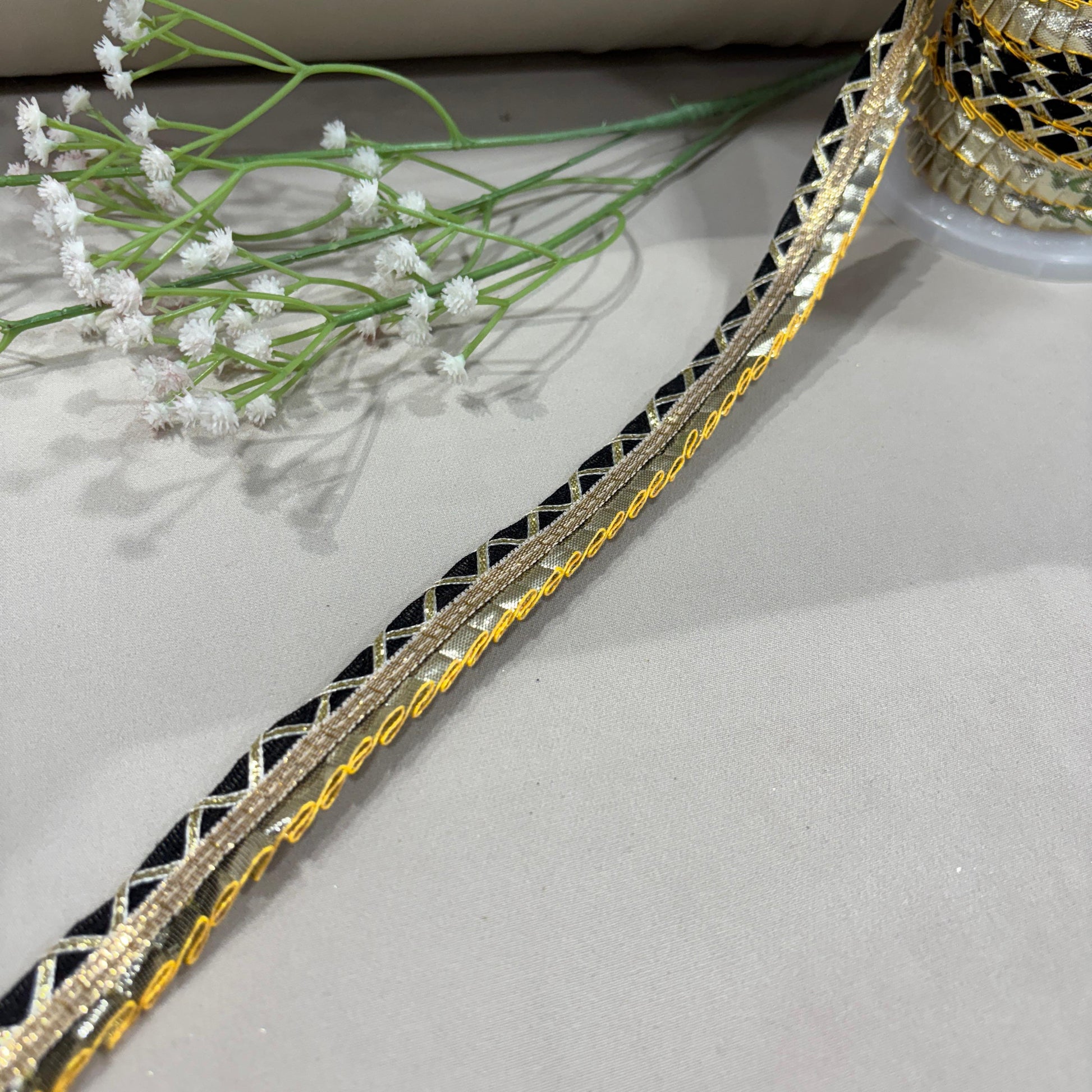 Black & Yellow Lace 21847