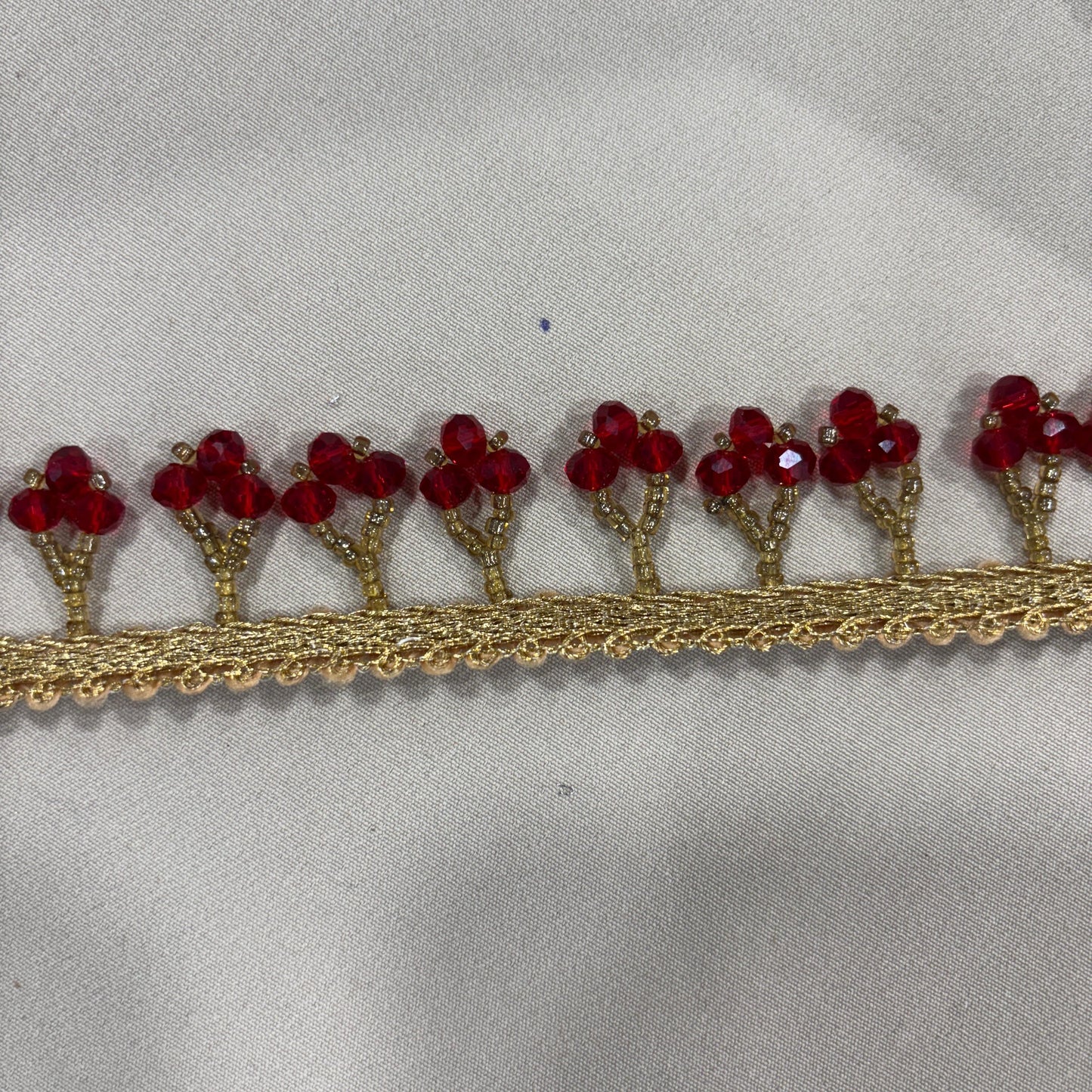Red Pearl Stone Hanging Lace 16969