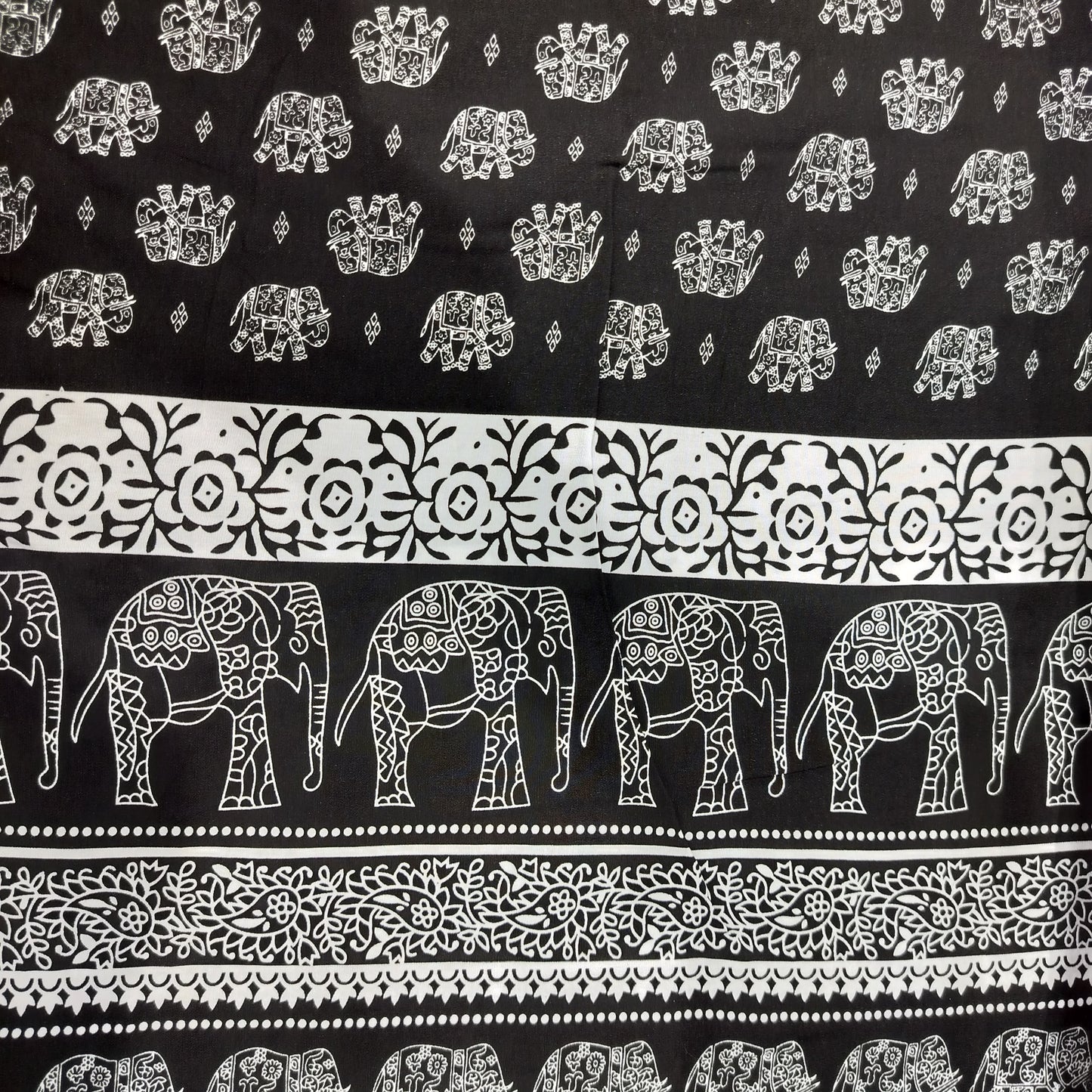 Black&White Tropical Print Rayon Fabric 17336