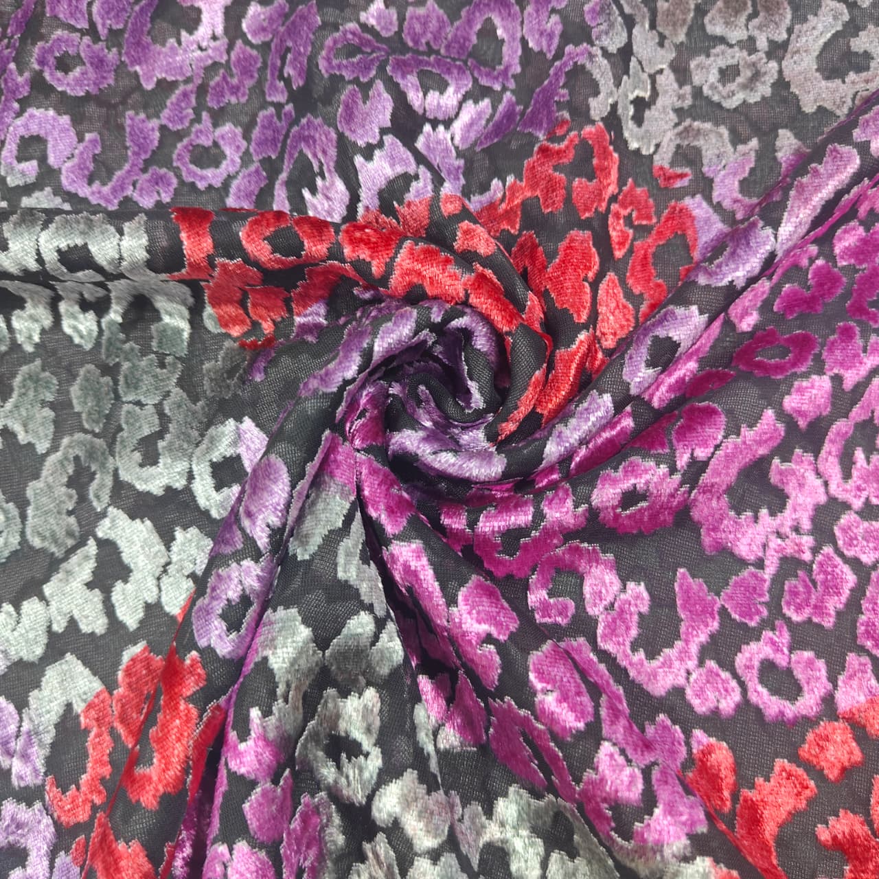 Multicolor Scrol Print Floral Print Brasso Velvet Fabric TU-6316