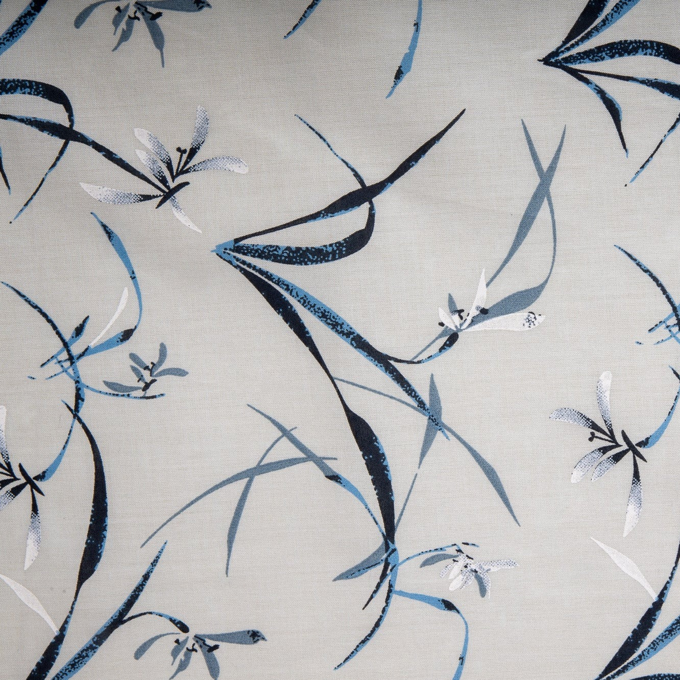 Grey Floral Print Cotton Fabric Trade UNO