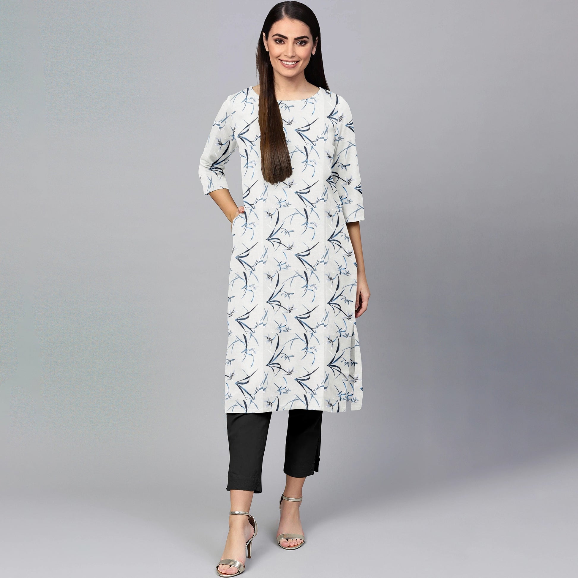 Grey Floral Print Cotton Fabric Trade UNO