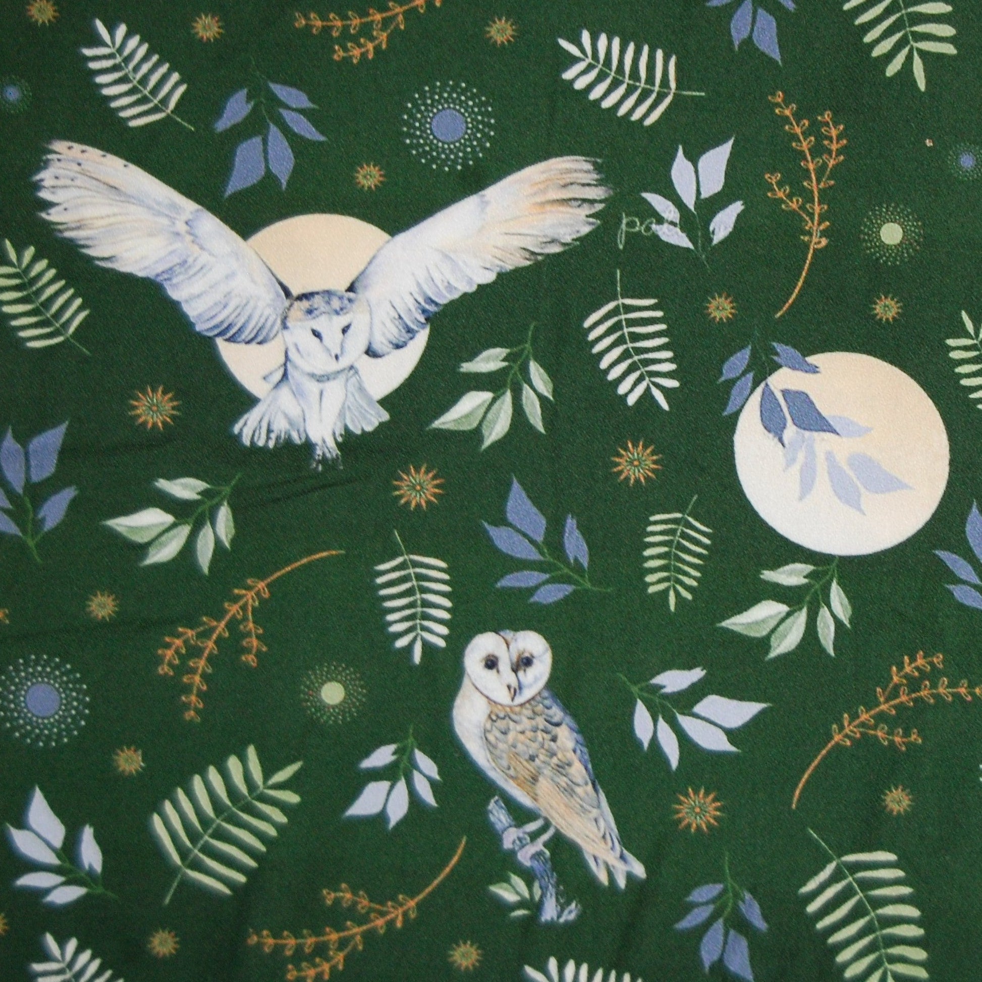 Green Owl Print Spun Fabric Trade UNO