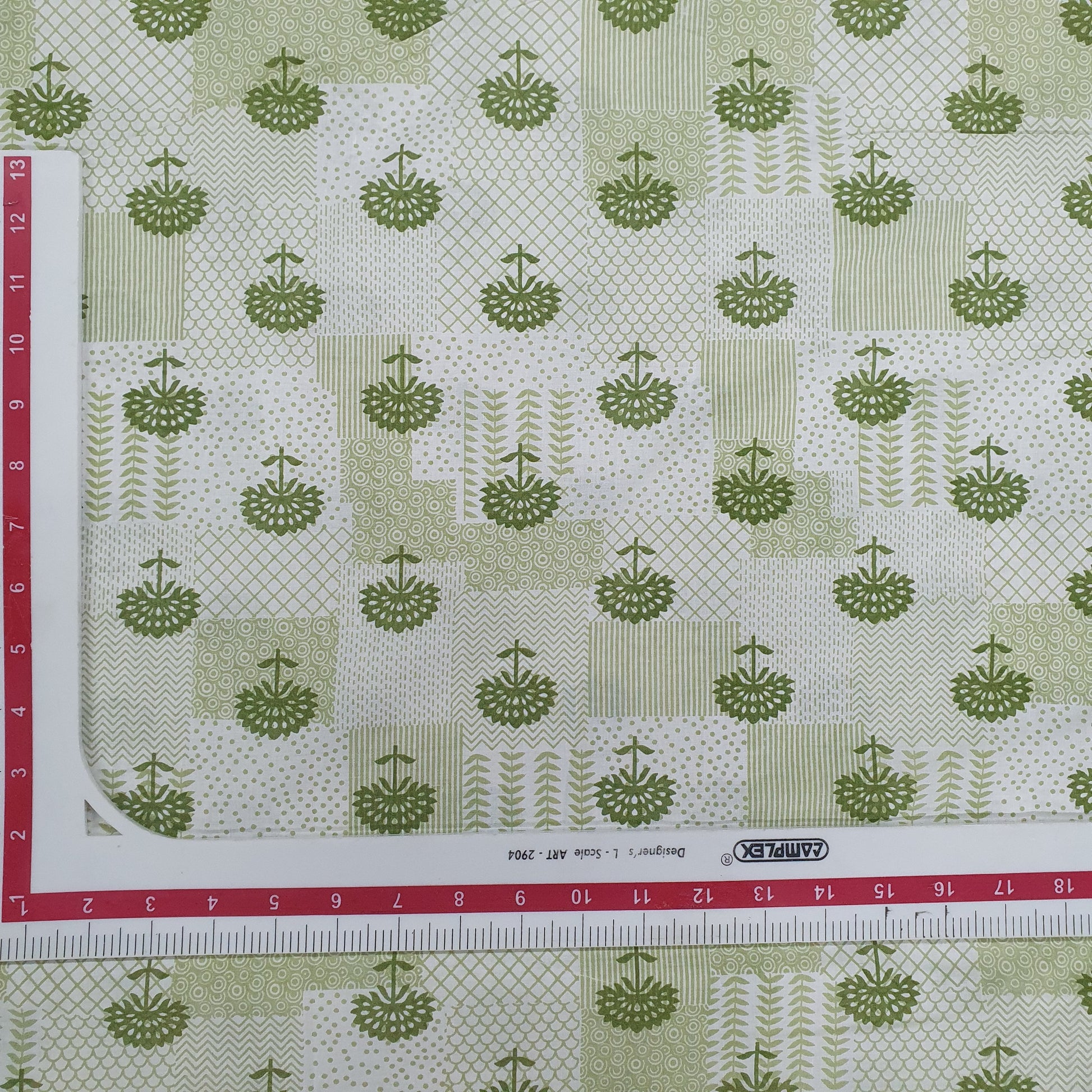 Green & White Floral Print Cotton Fabrc Trade UNO