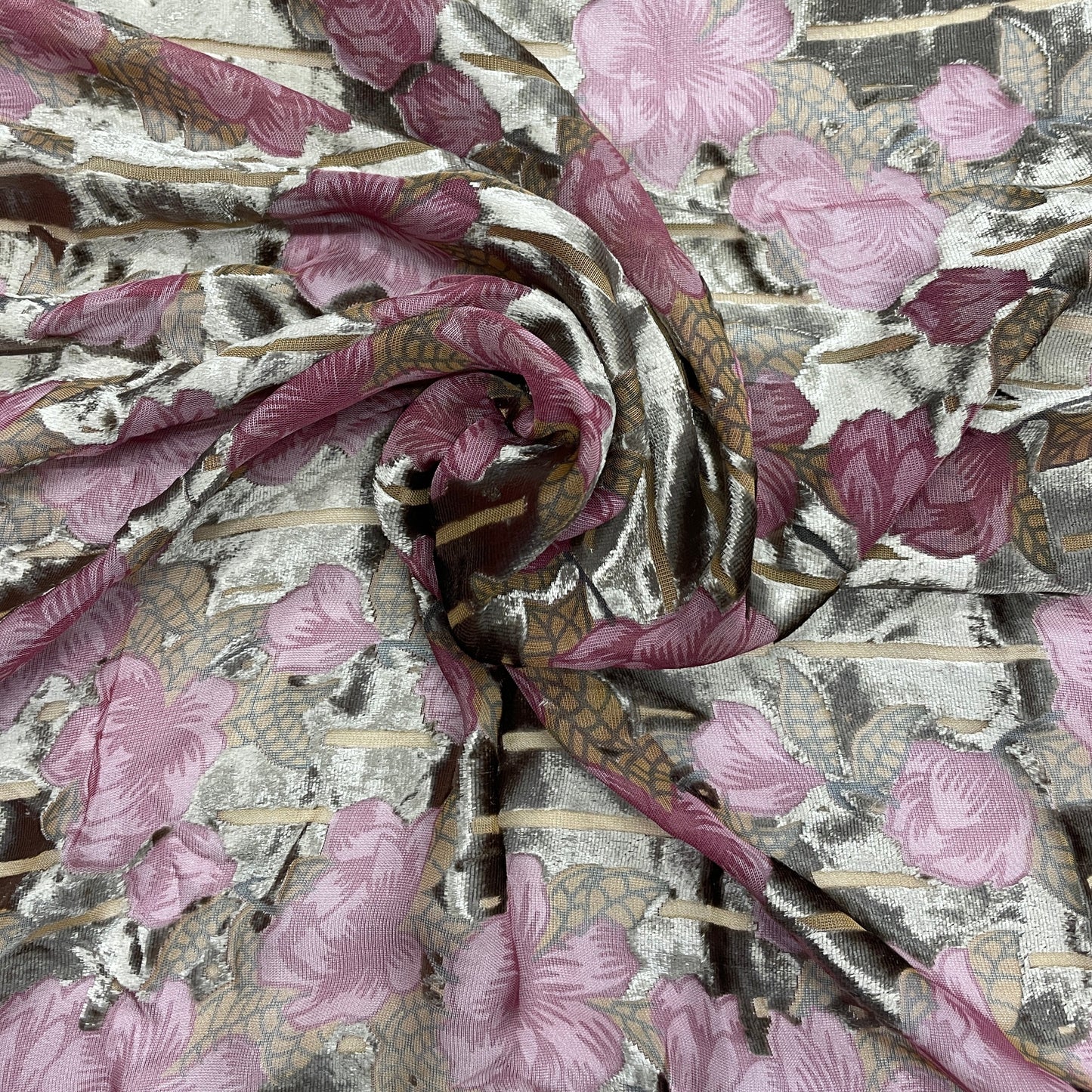 Brown Floral Brasso Velvet Fabric - TradeUNO