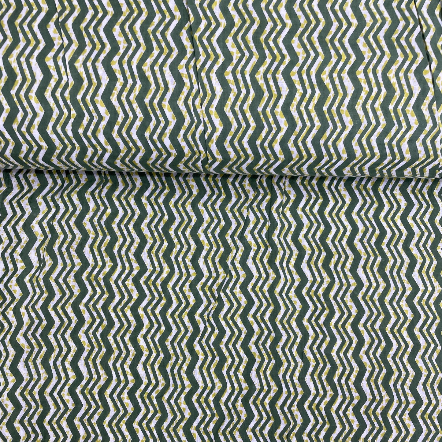 Green chevron Print Cotton Fabric - TradeUNO