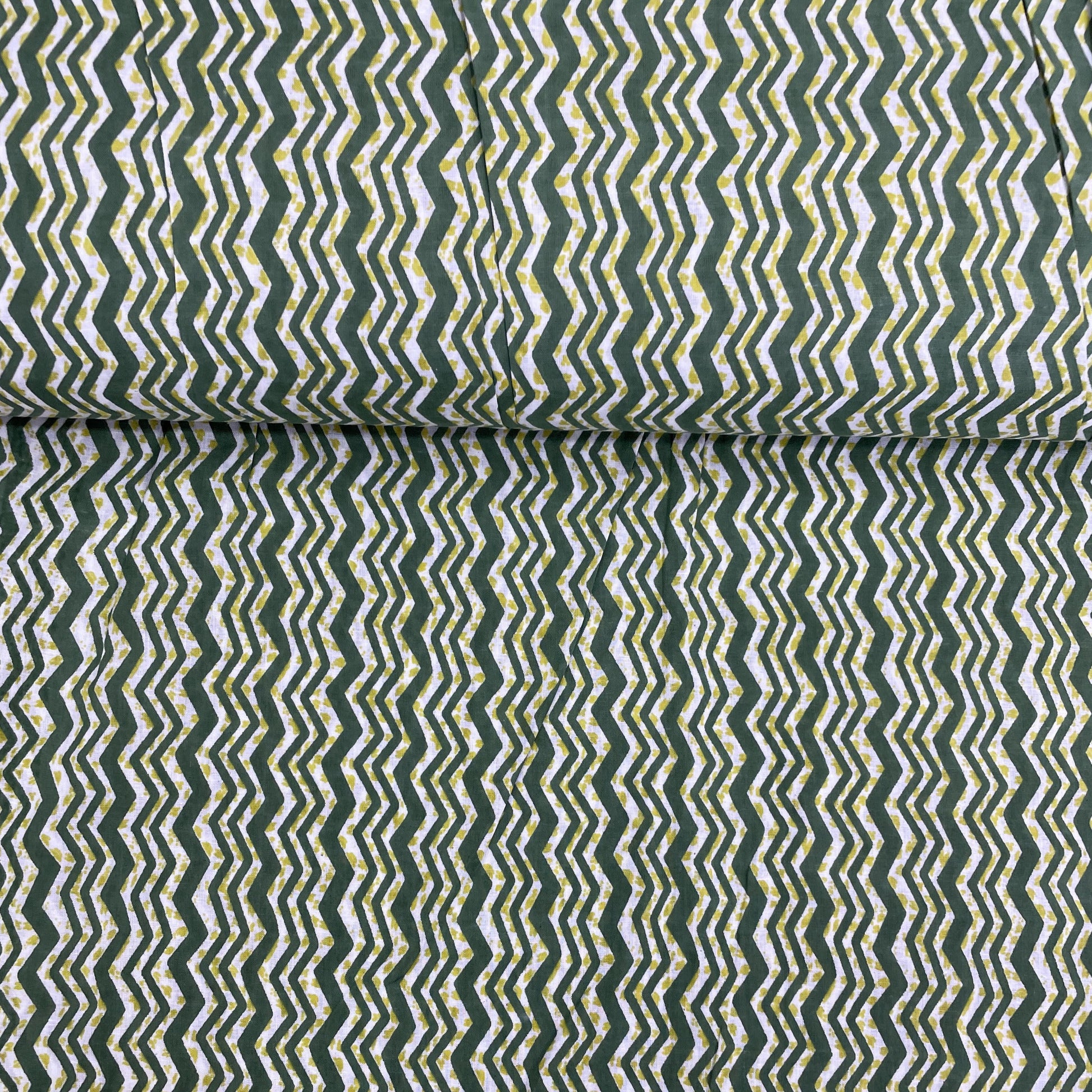 Green chevron Print Cotton Fabric - TradeUNO