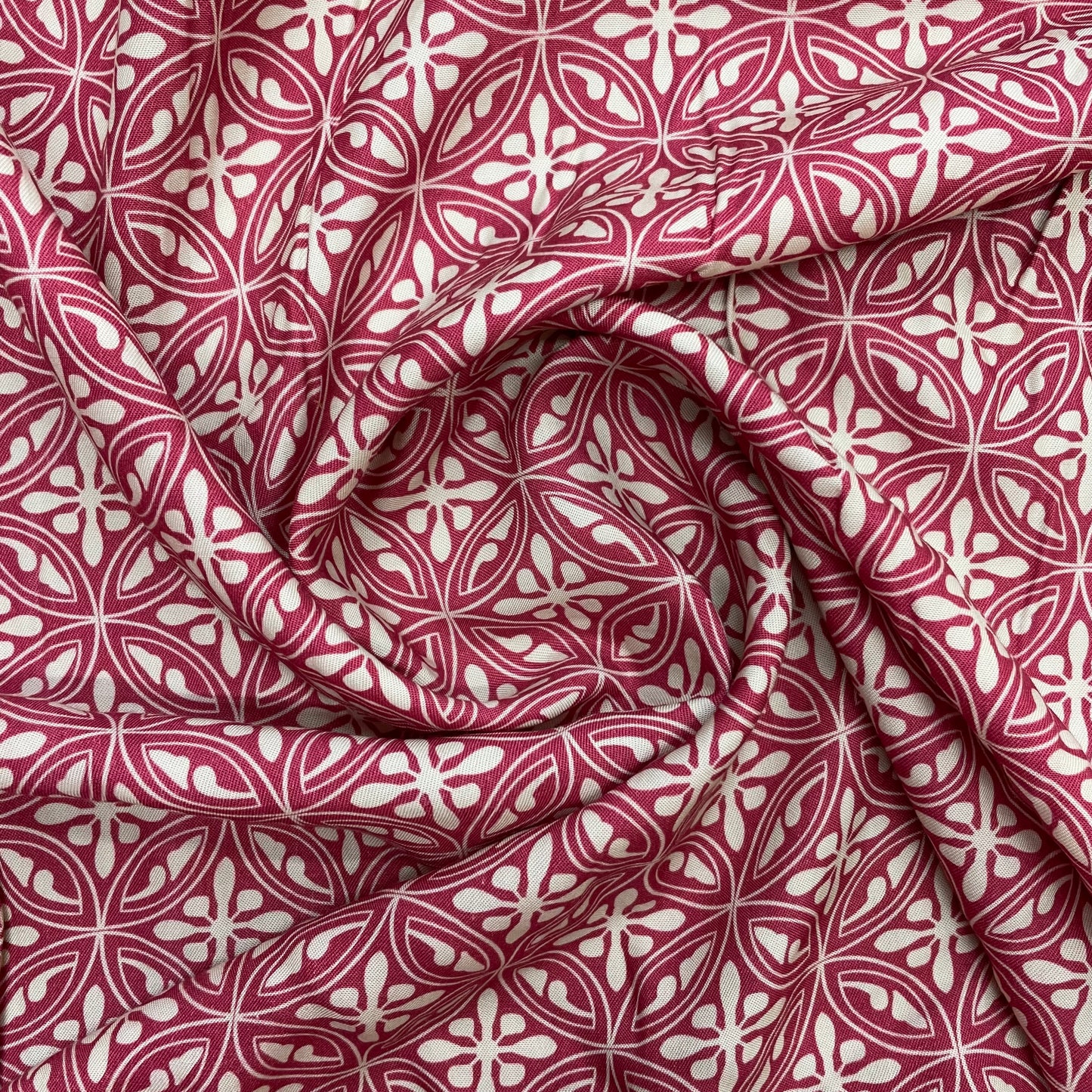 Cream & Red Geometrical Print Viscose Fabric Trade UNO