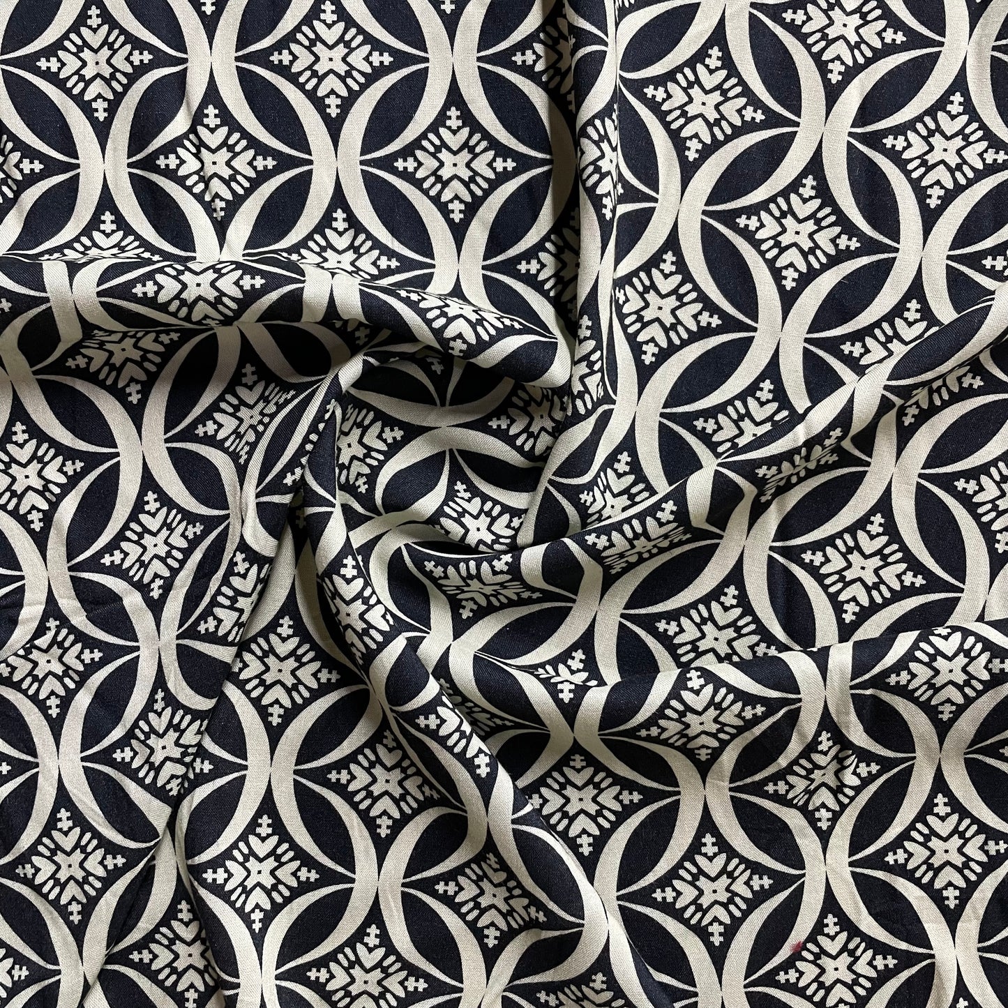 White _ Black Geometrical Print Viscose Fabric Trade UNO
