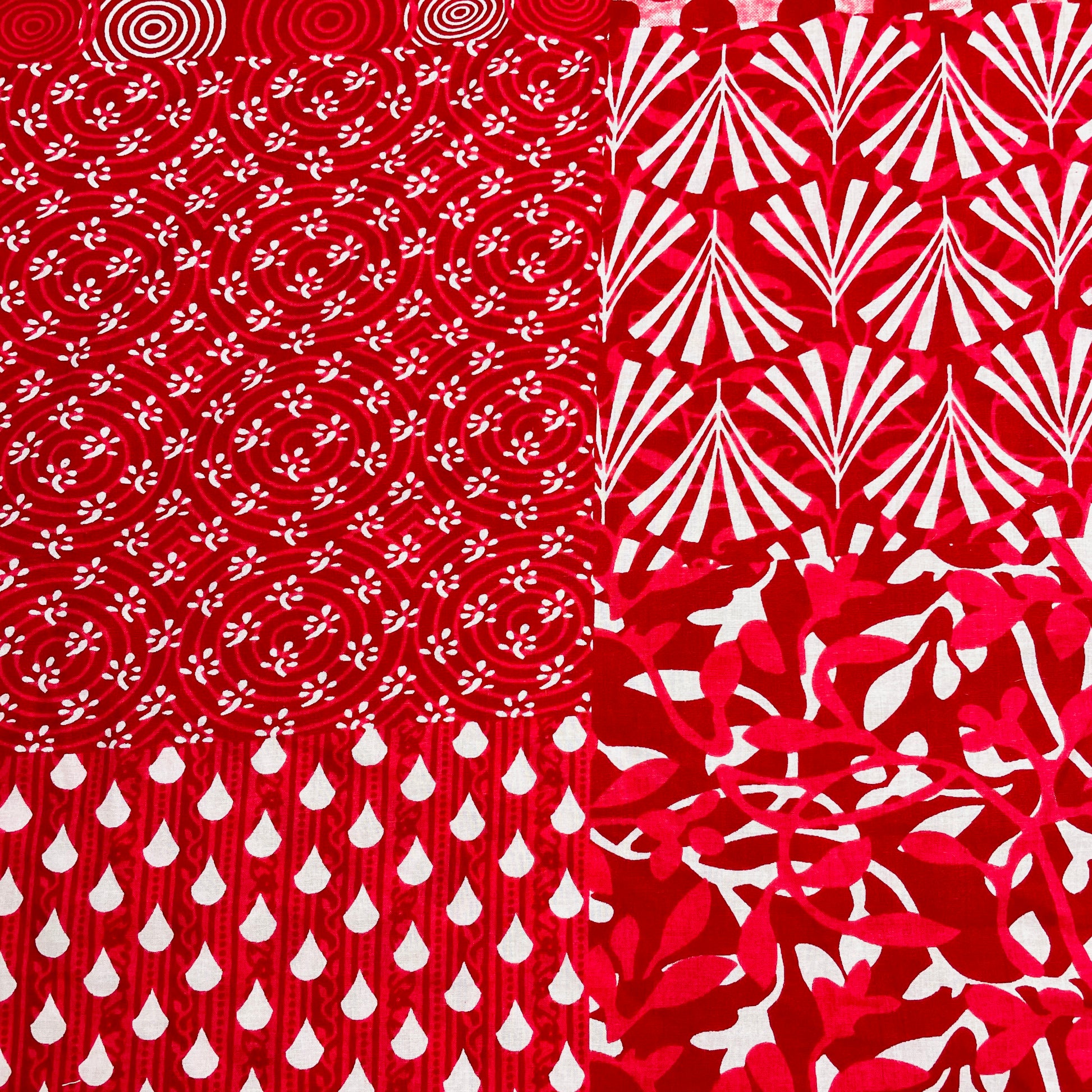 Red Geometerical Print Cotton Fabric TU-8602 - TradeUNO