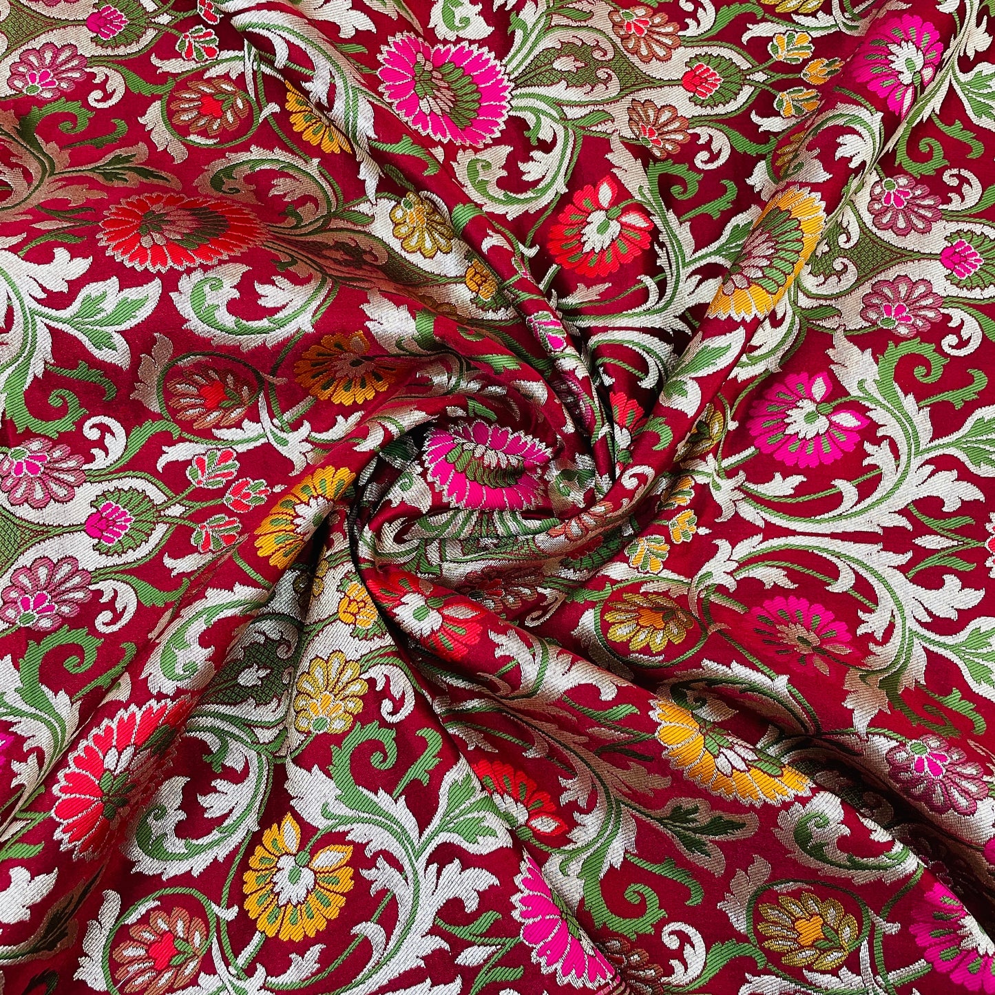 Premium Red Floral Zari Khimkhwab Banarasi Silk