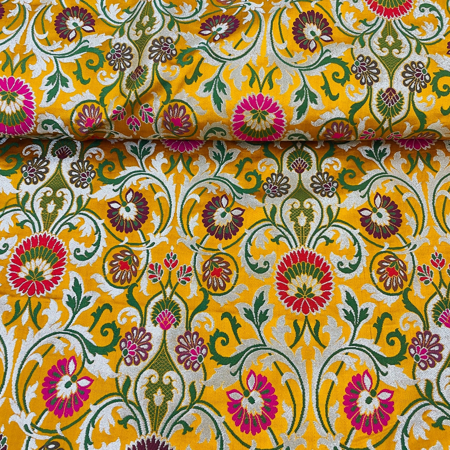 Premium Yellow Floral Zari Khimkhwab Banarasi Silk