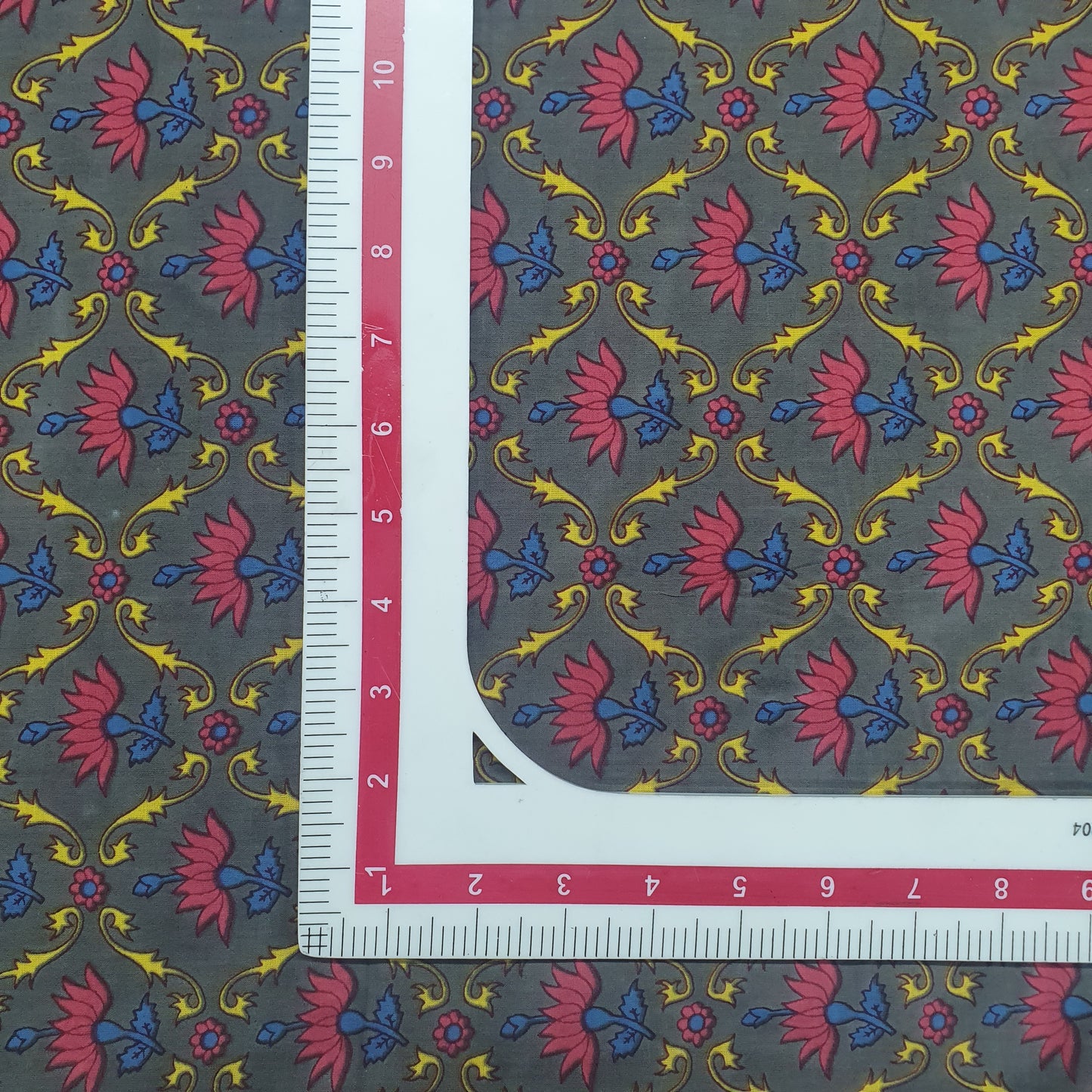 Grey & Pink Floral Print Cotton Fabric Trade UNO