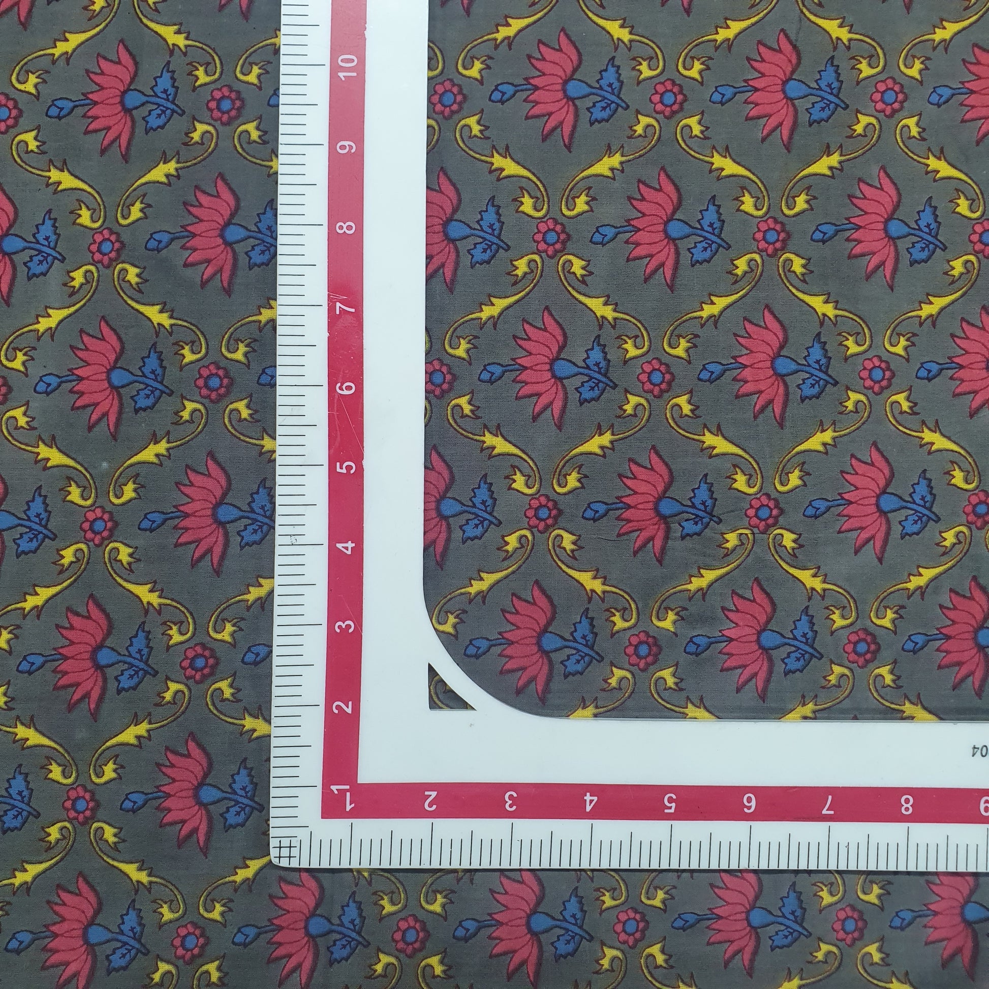 Grey & Pink Floral Print Cotton Fabric Trade UNO