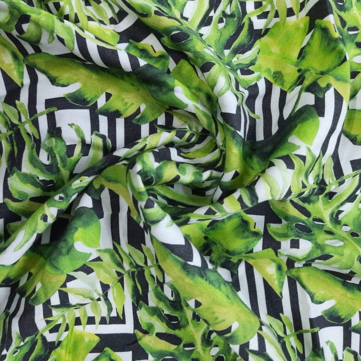 Green Leaf Print Viscose Fabric Trade UNO