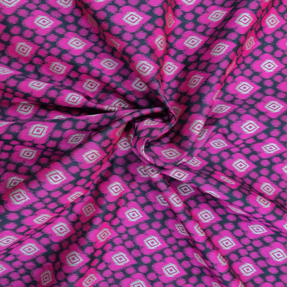 Pink & Black Geometrical Ikat Print Brocade Fabric trade-uno