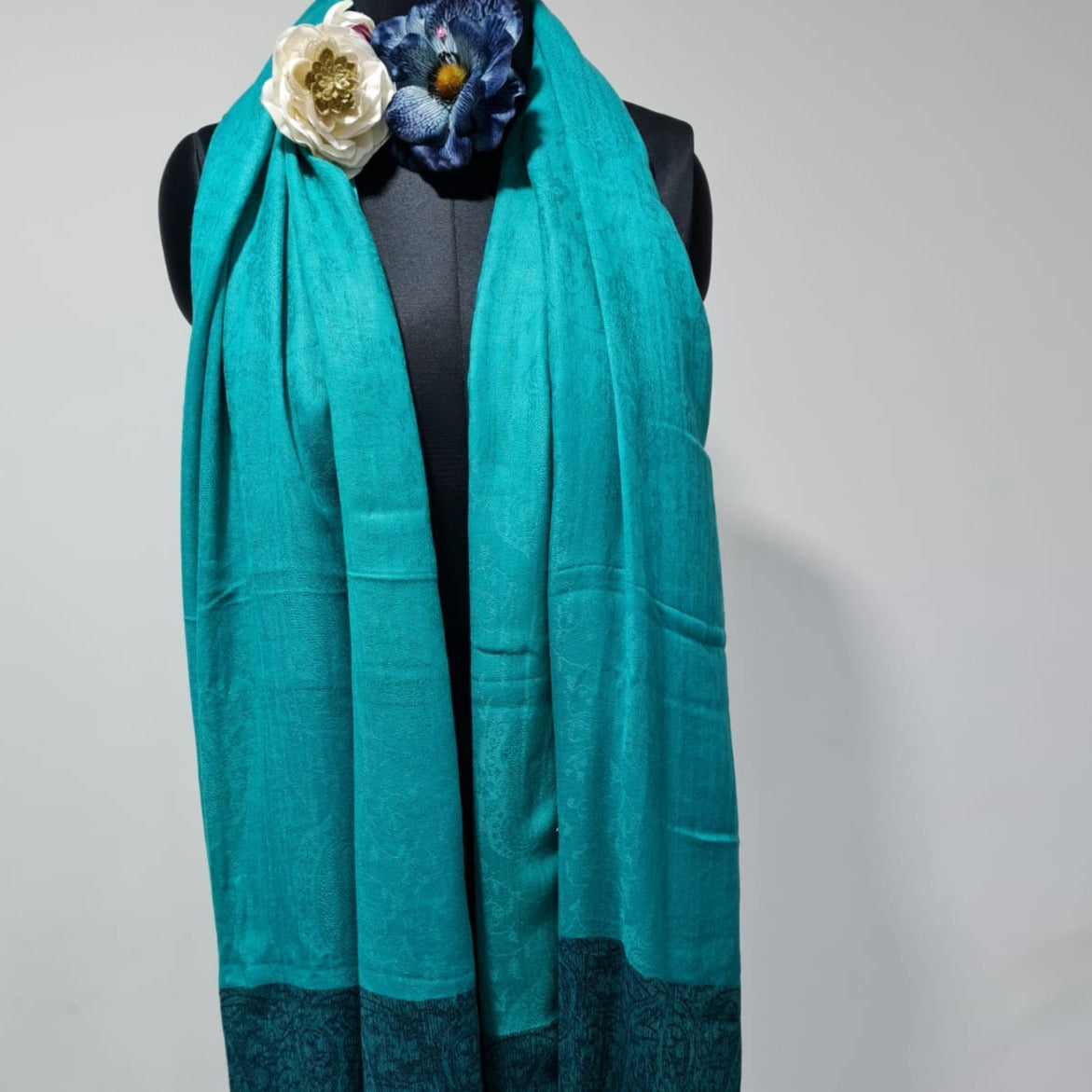 Cashmere Shawl, Size 70x180 Green Paisley Print Shawl (TU-3012) Trade Uno