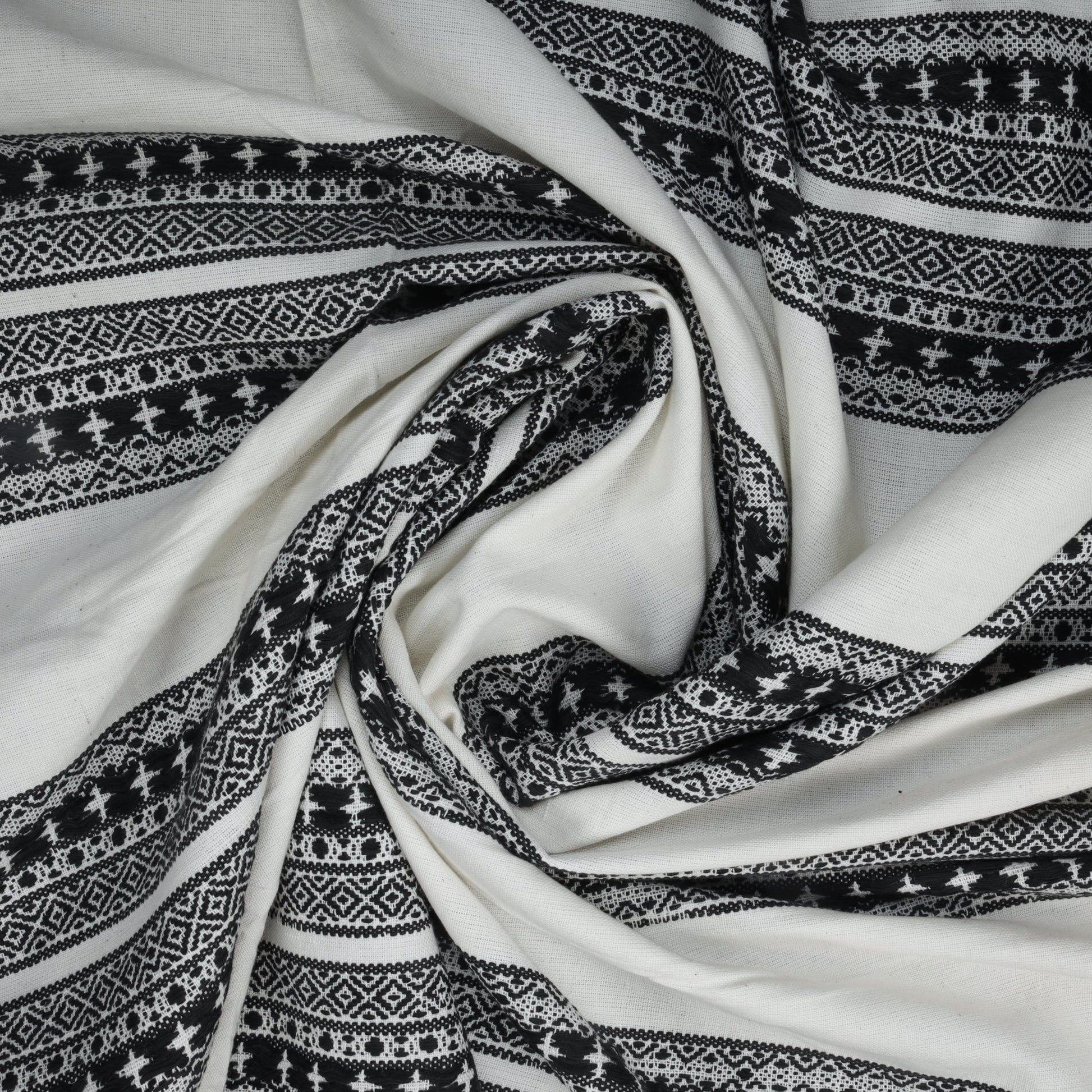 White And Black Geometrical Tapestry Fabric Trade UNO