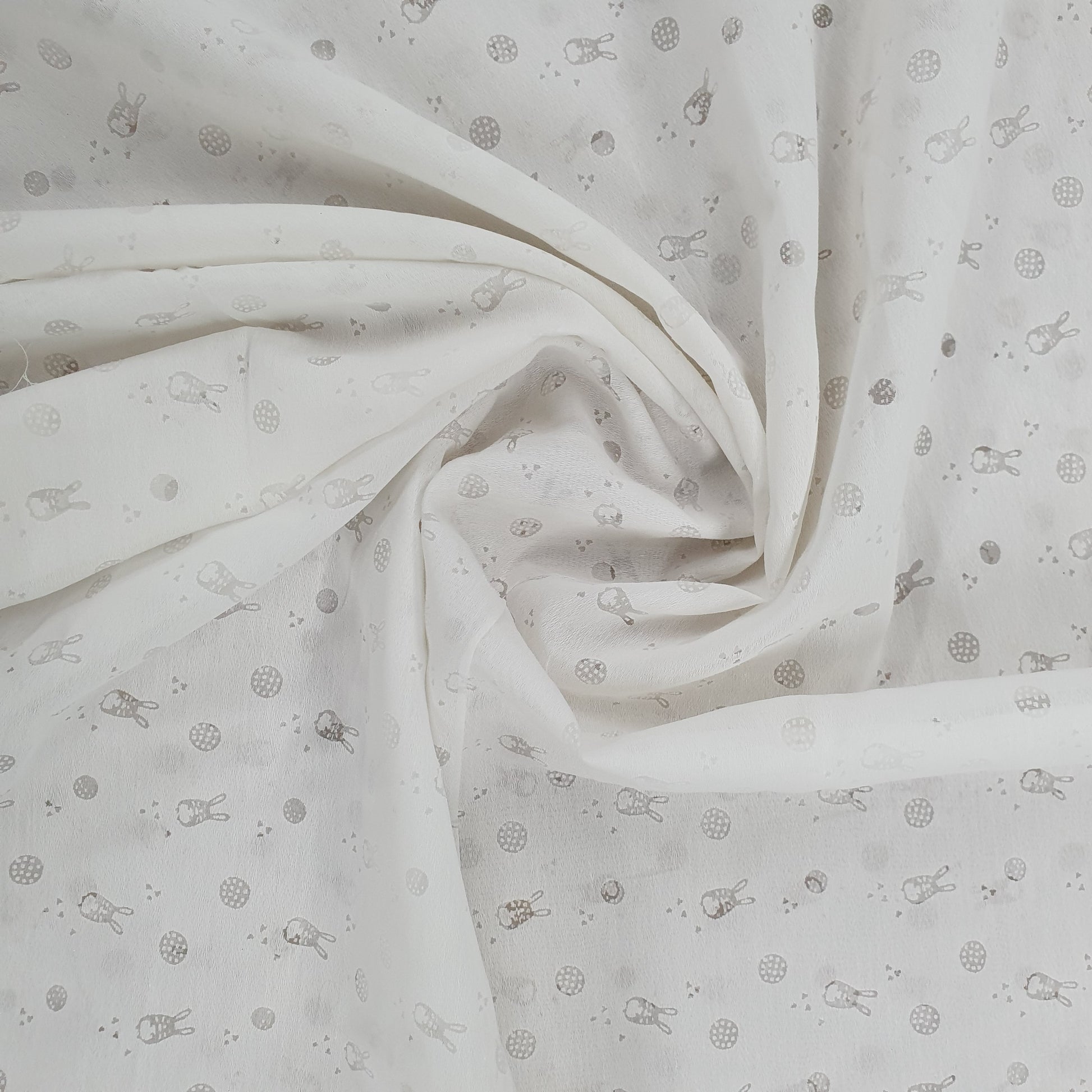 White Kids Print Organza Fabric Trade UNO