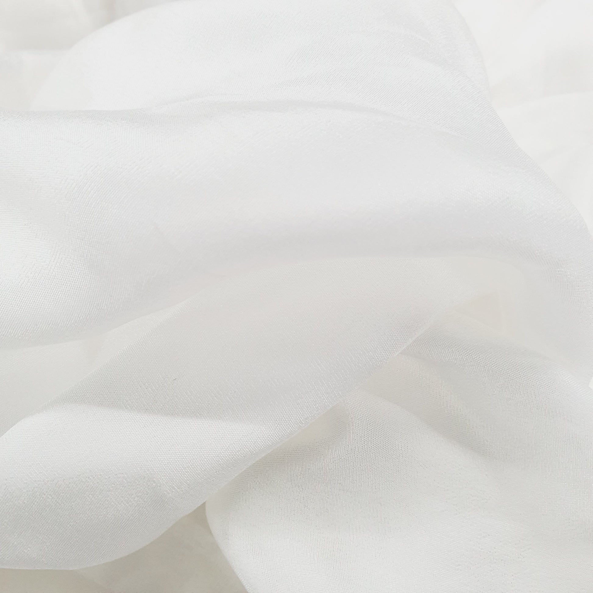 White Solid Crape Dyeable Fabric Trade UNO
