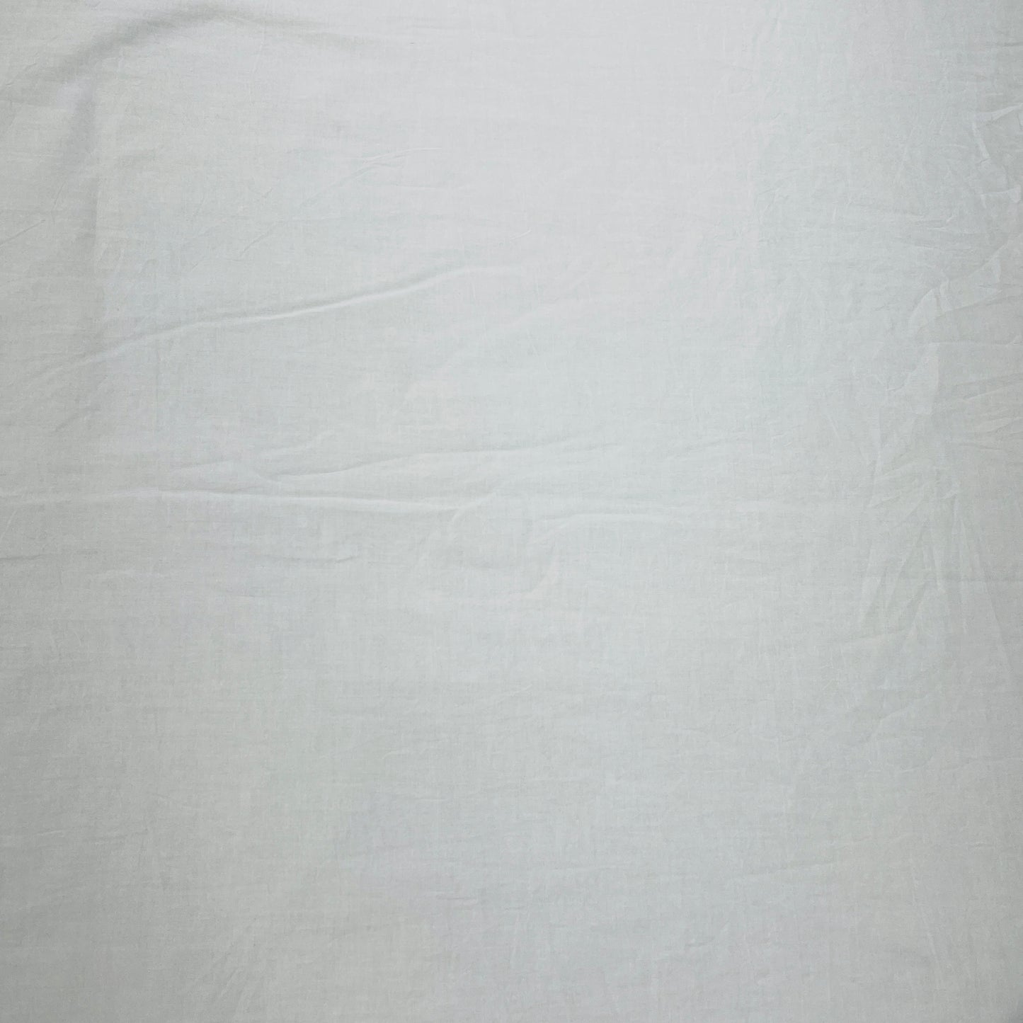 Rfd     White Solid Cotton Cambric Fabric - TradeUNO